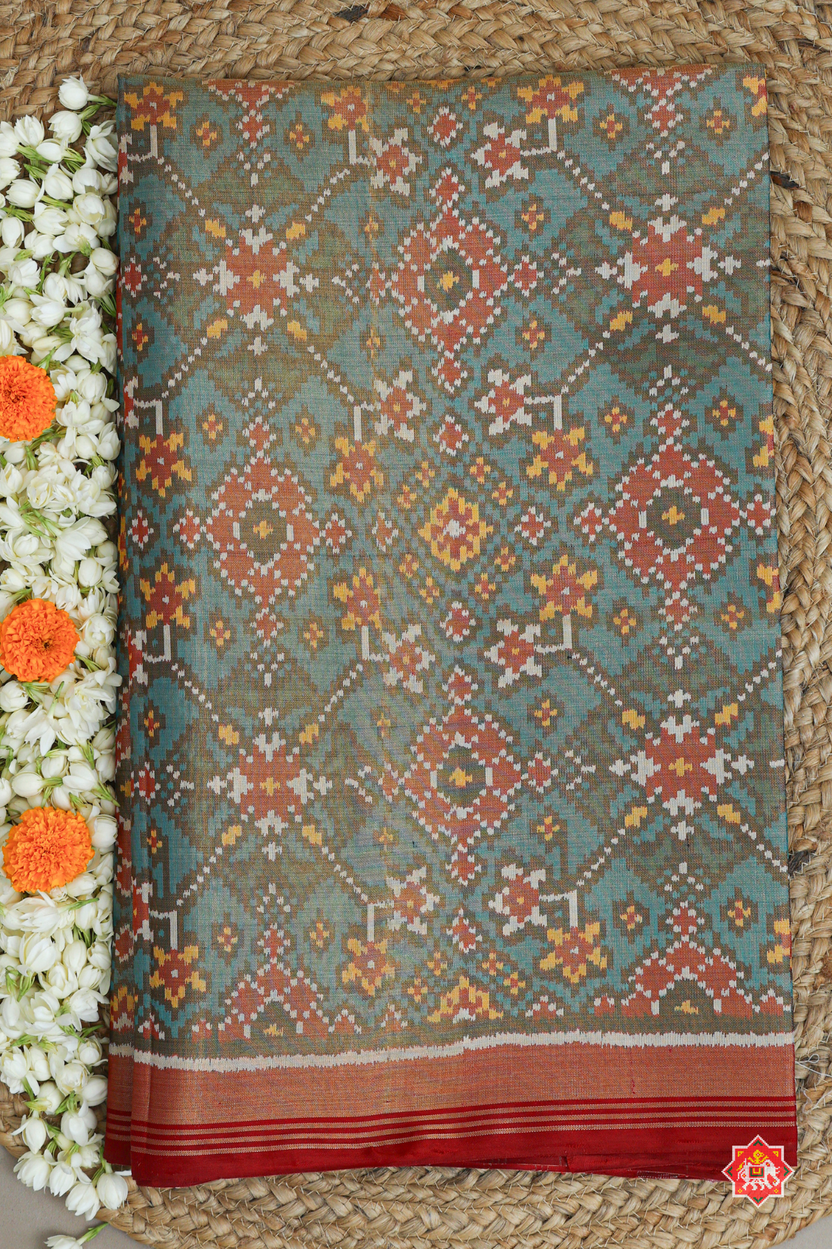 Navratna design minakari work small plain border tissue patola saree