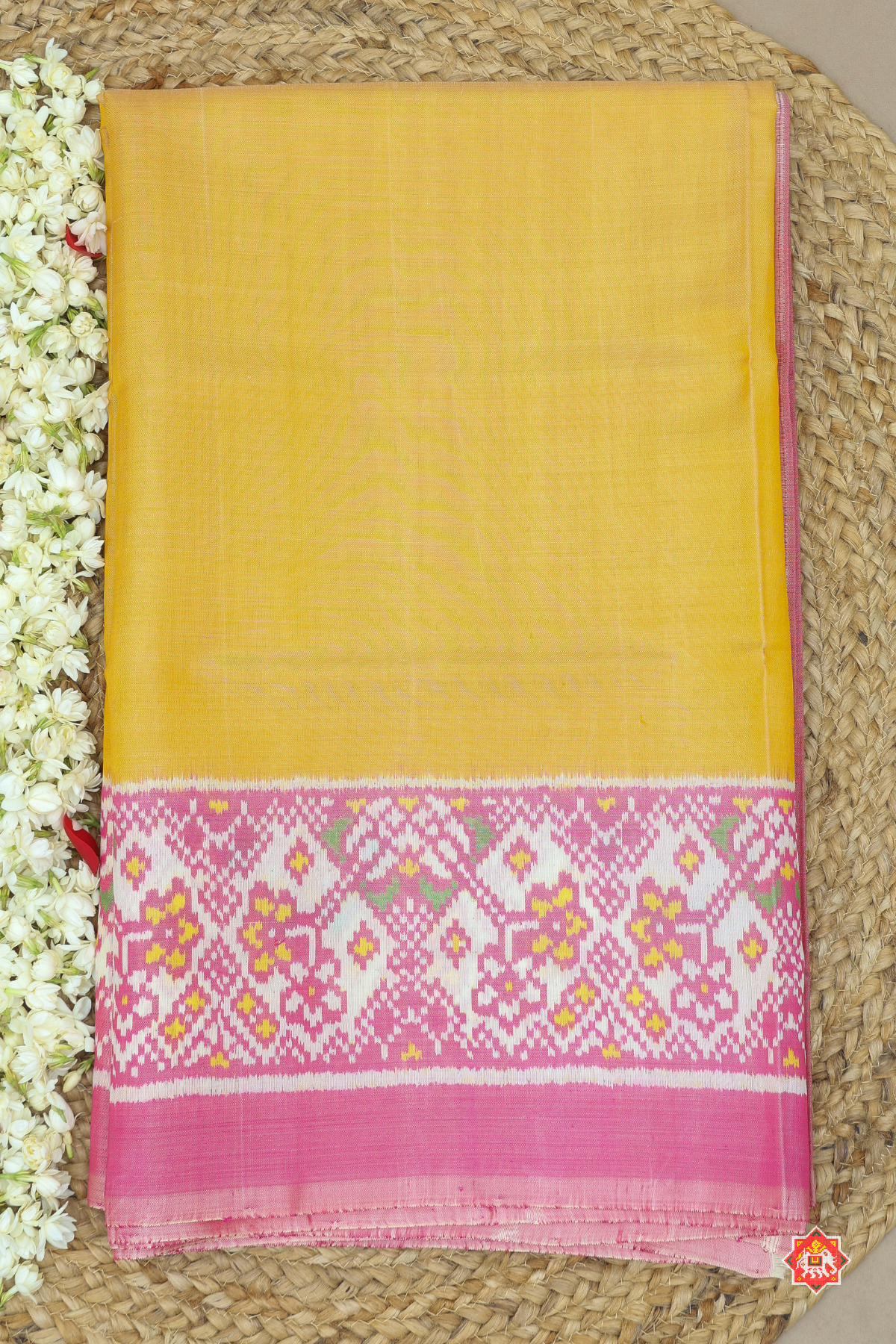 Plain Patola Saree navaratna design Border With Blouse patola Design