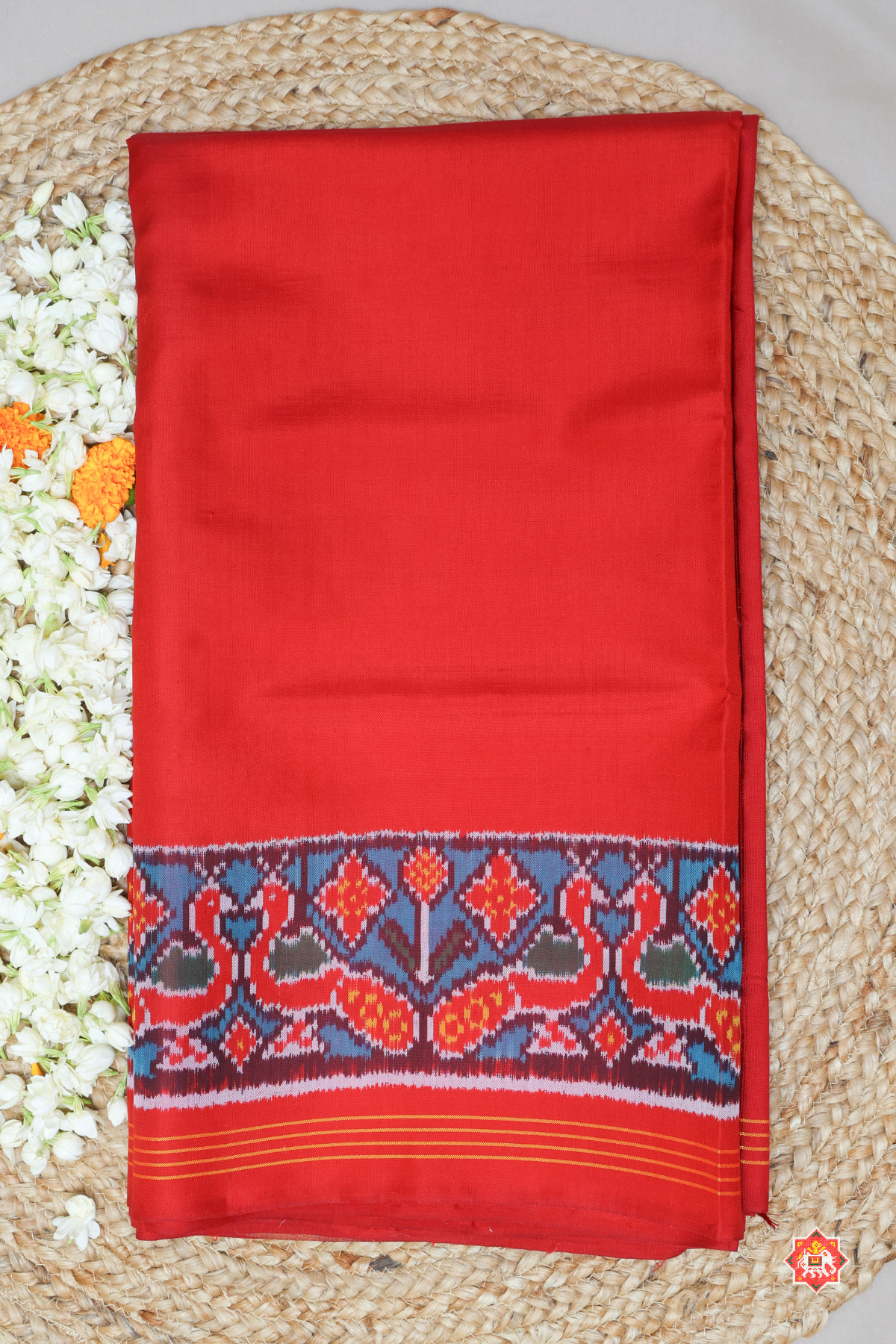 Peacock border design & pallu border contras with blouse patola design plain patola saree