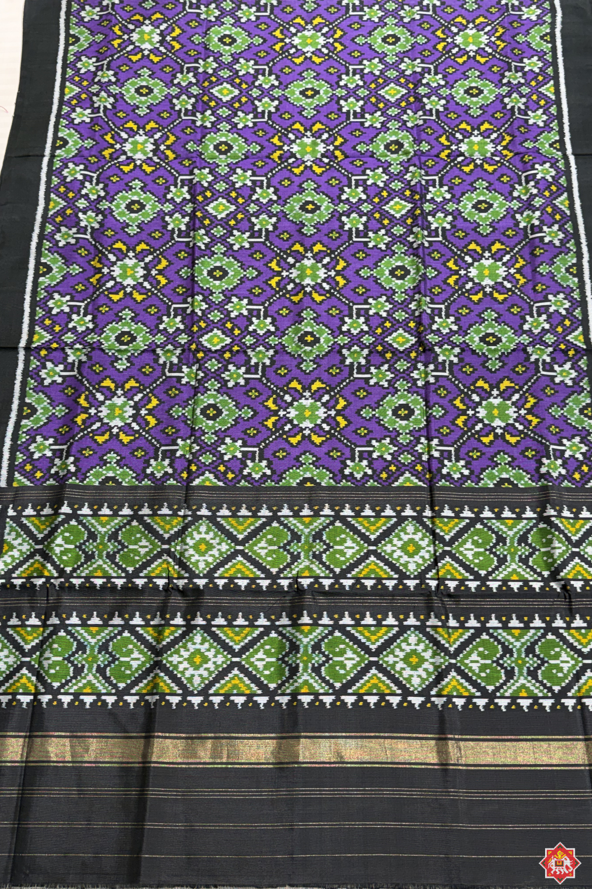 Master piece traditional navratna design semi double ikat patola dupatta