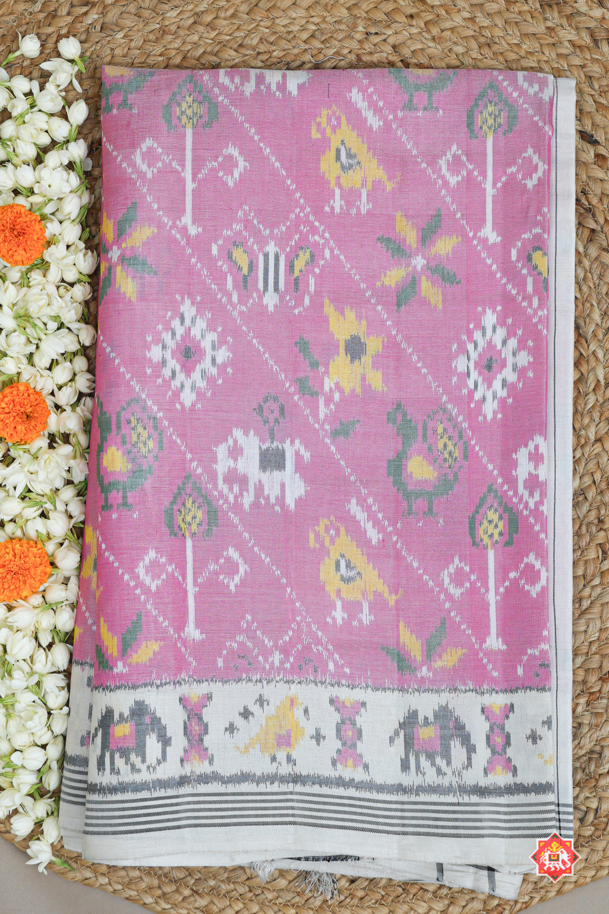 Crose animal design with border motife design (summer special) semi double ikat patola saree
