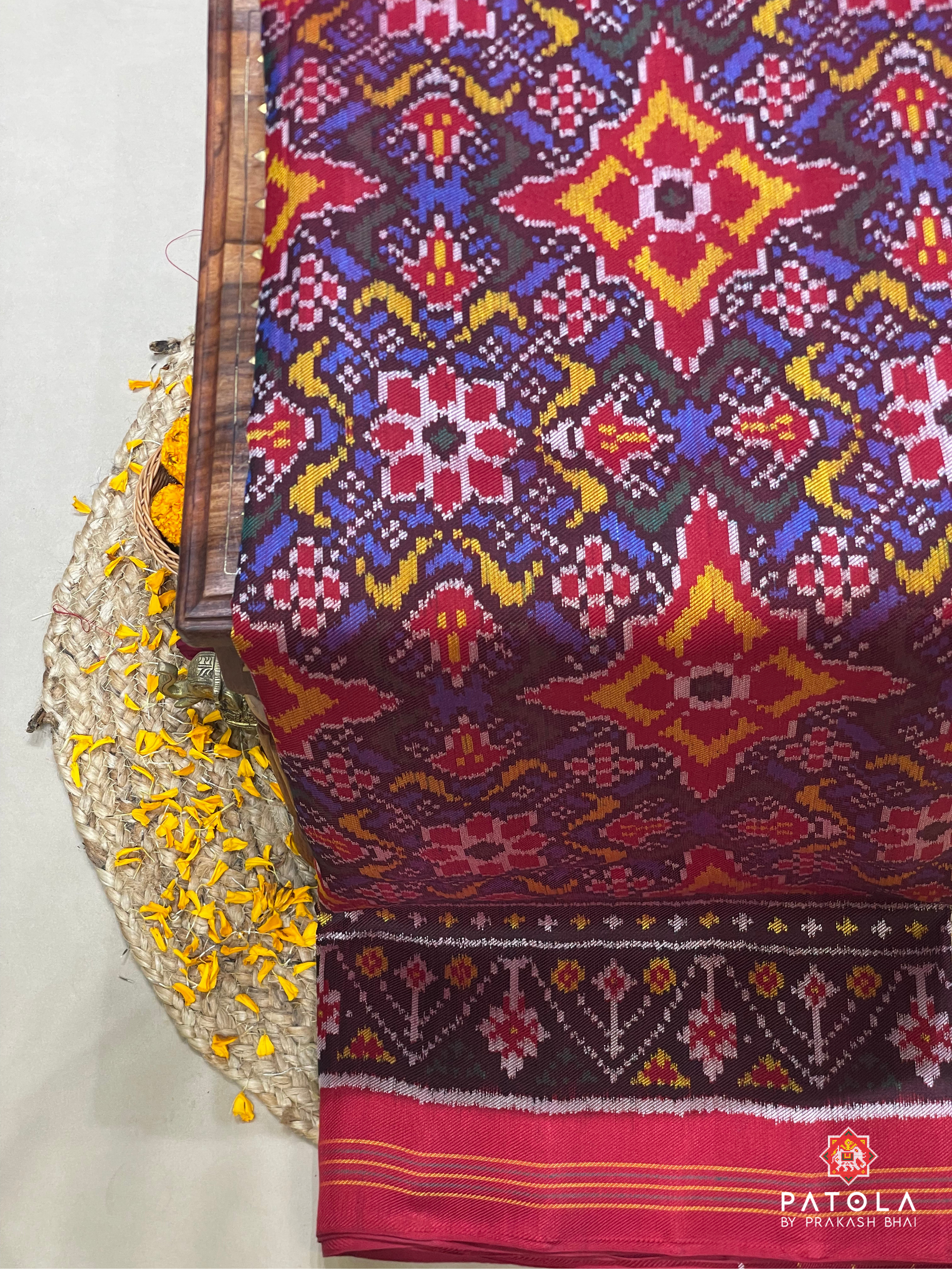 Chhabdi Navratna Designer Twill Patola Saree