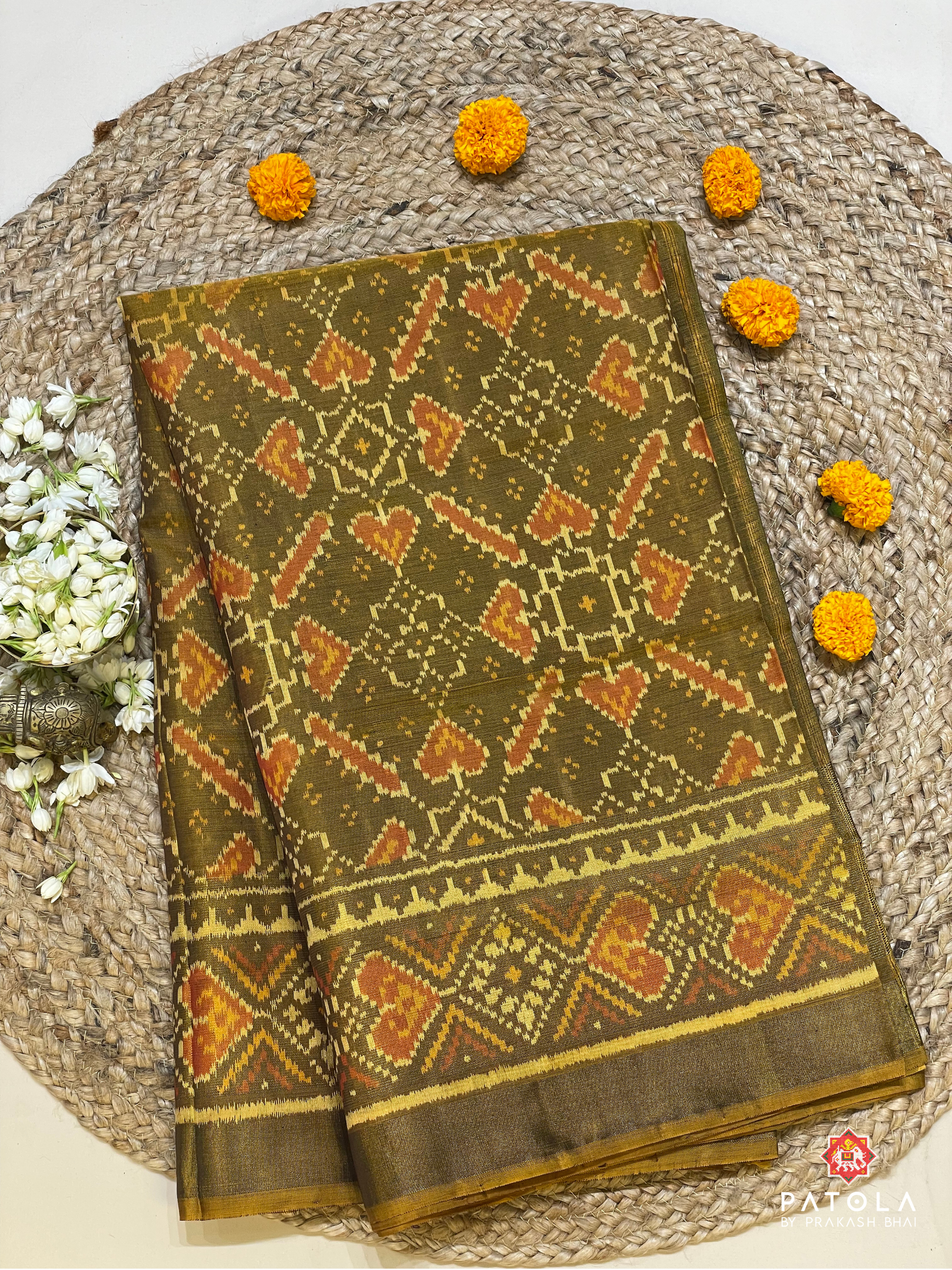 Manekchowk Design With Selaari Border Single Ikat Patola Saree