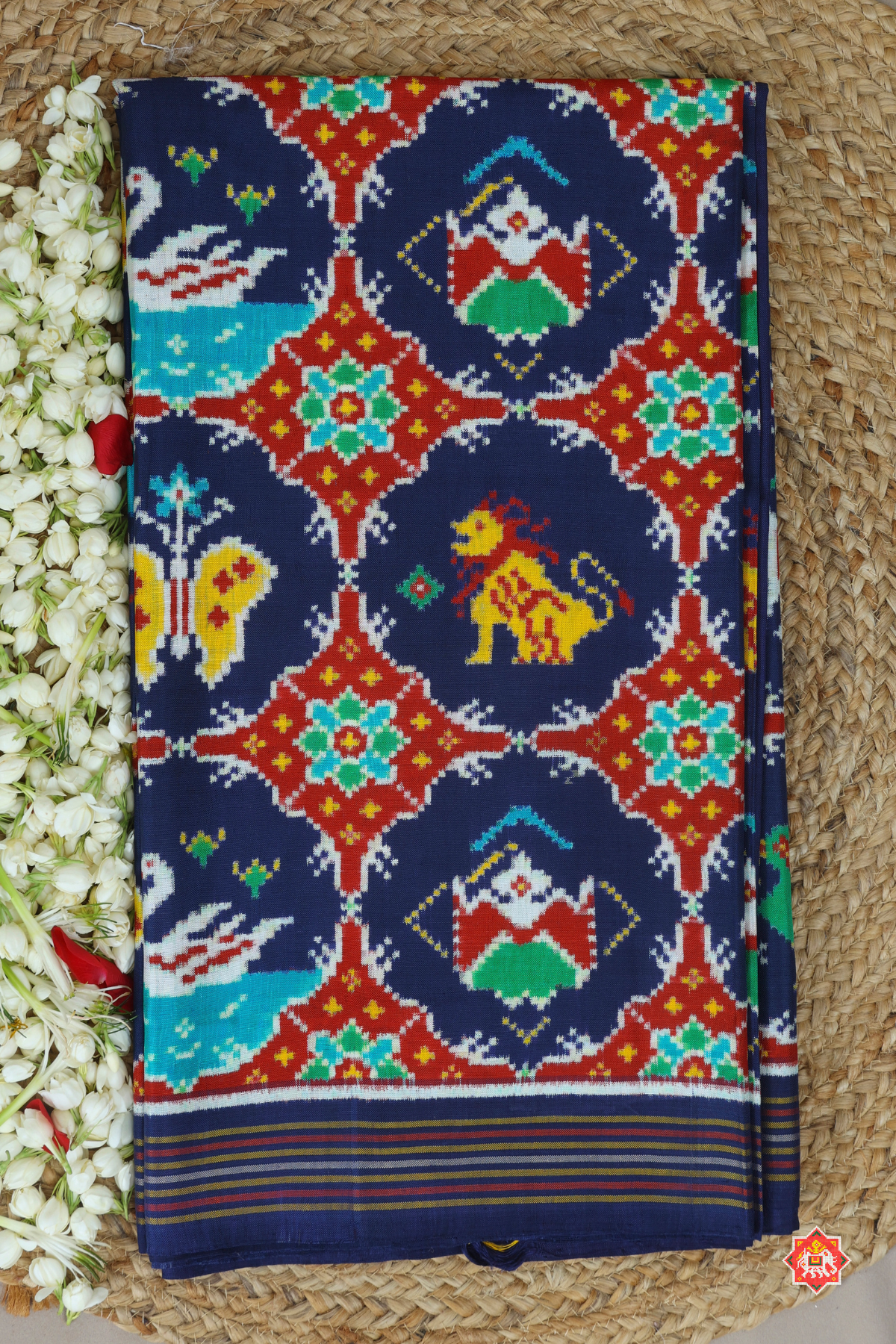 Patan patola small chabadi with motifs design pure double ikat patola saree