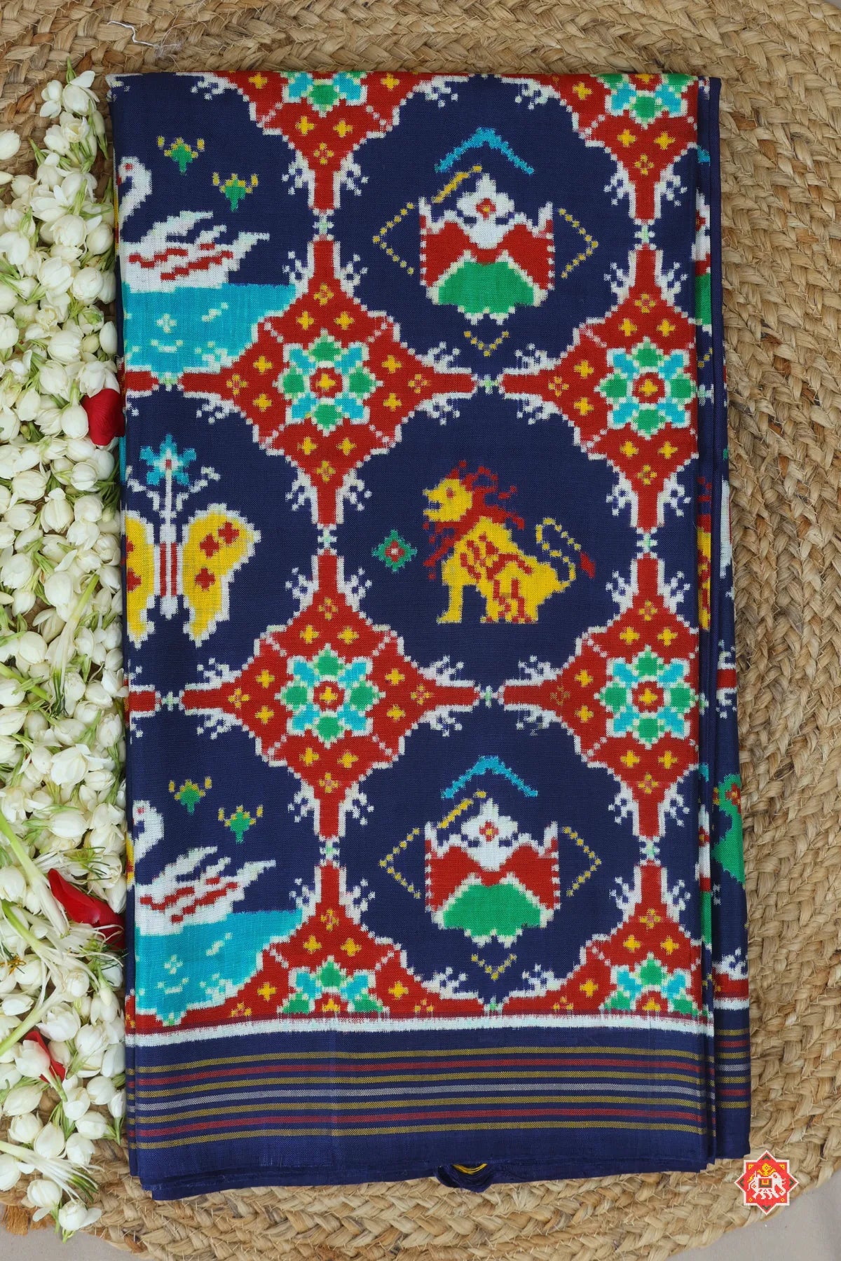 Patan patola small chabadi with motifs design pure double ikat patola saree