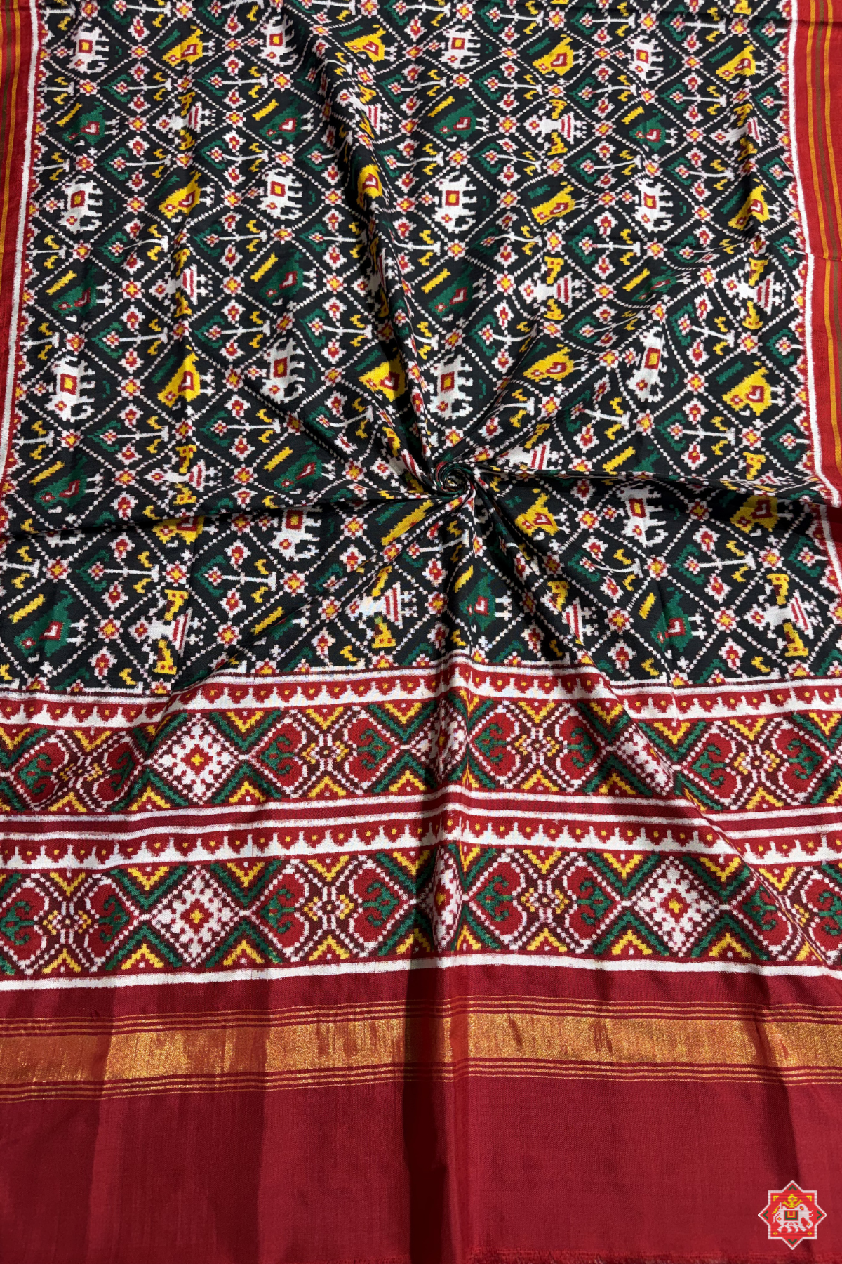 Traditional nari kunjar design pure double ikat patola dupatta