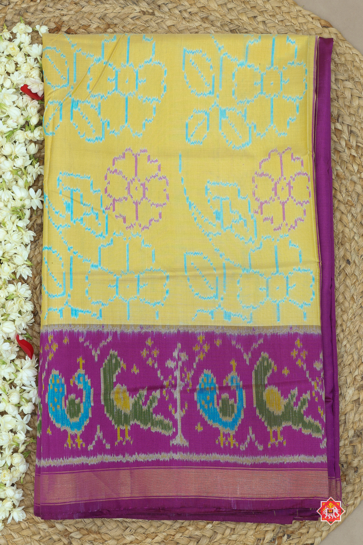 Funcy design with small tissue border single ikat patola saree