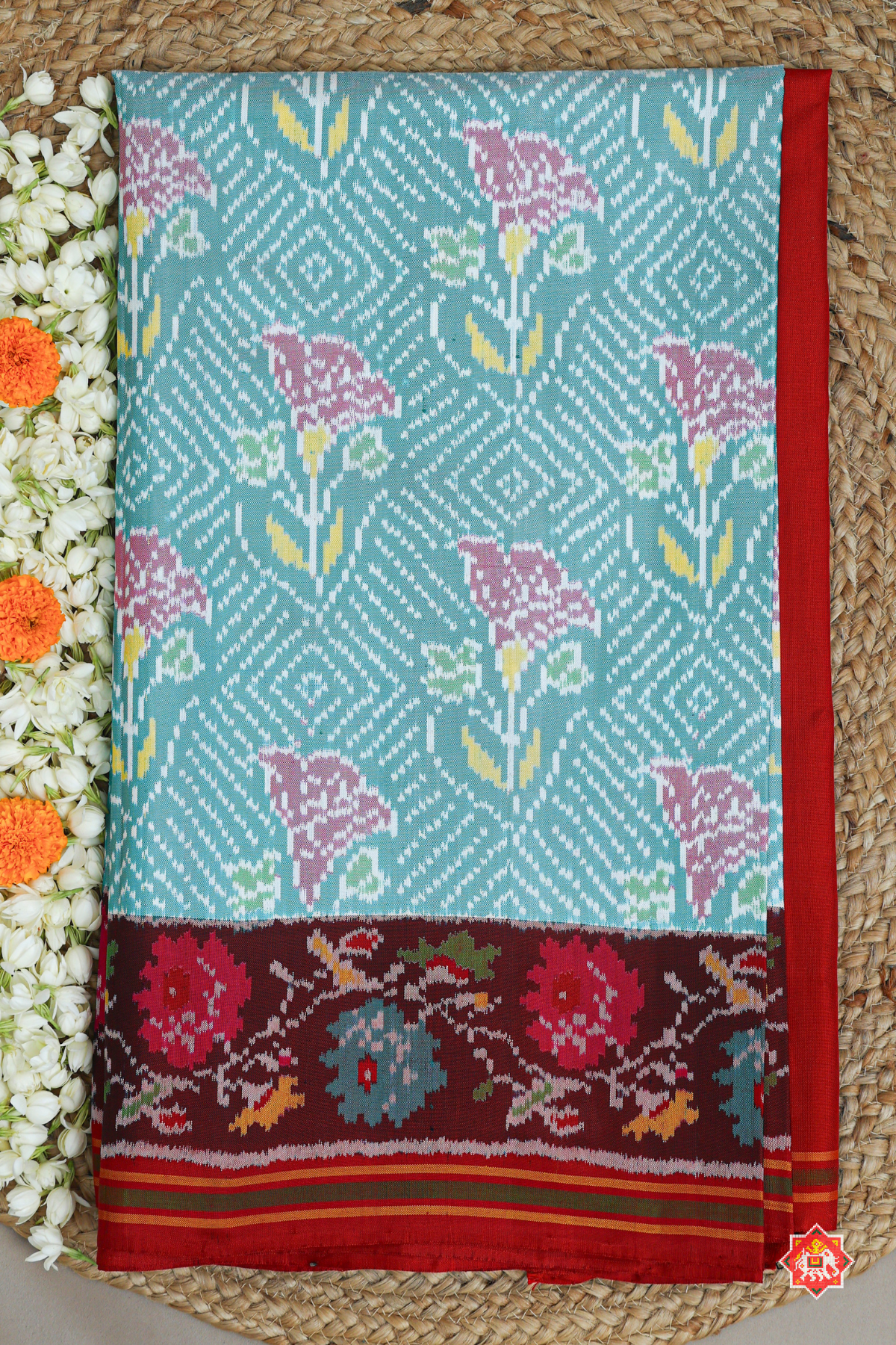 Masterpiece rose designer with contras flowers design with pallu border Semi double ikat patola saree (summer special)