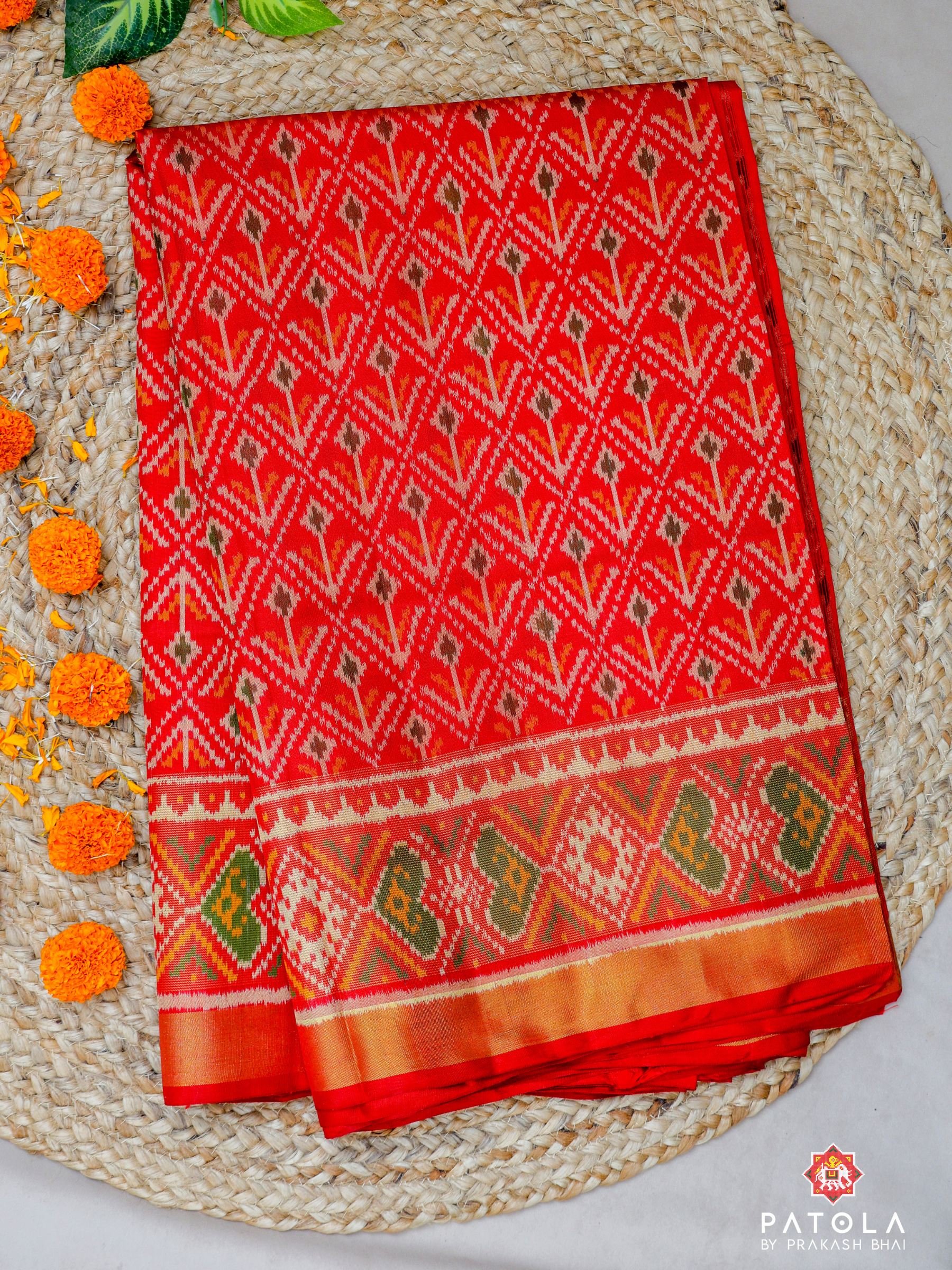 Small Flowers With Selaari Border Design Single Ikat Patola Saree