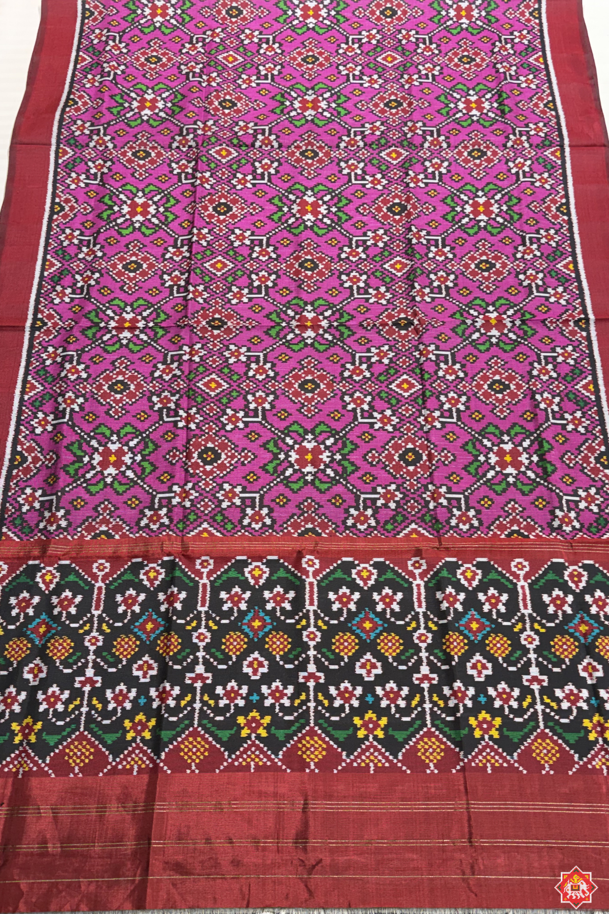Master piece traditional navratna design semi double ikat patola dupatta