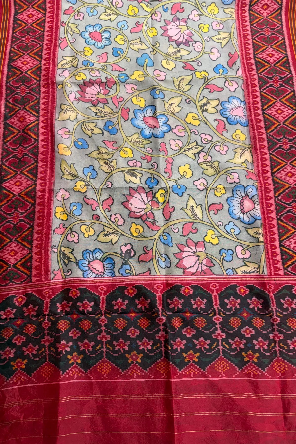 Pallu border patola design with hand pinting kalmkari work