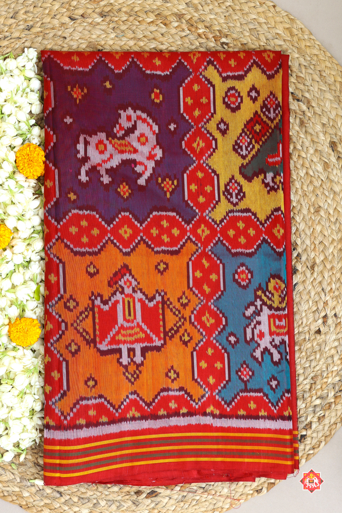 Master piece 7 motif design semi double ikat patola saree