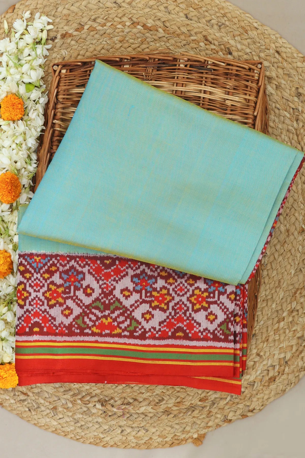 Plain patola with border pallu design navratna semi double ikat patola saree ( blouse patola design)
