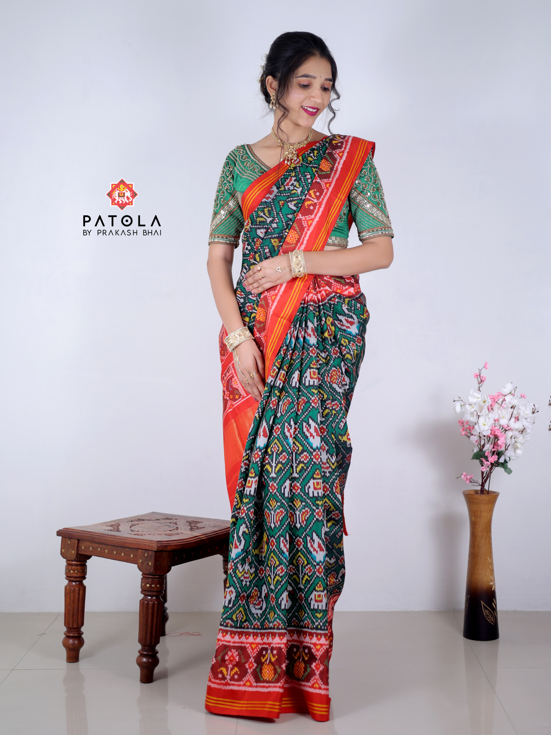 Green Narikunj Small Adtala Designer Semi Double Ikat Patola Saree