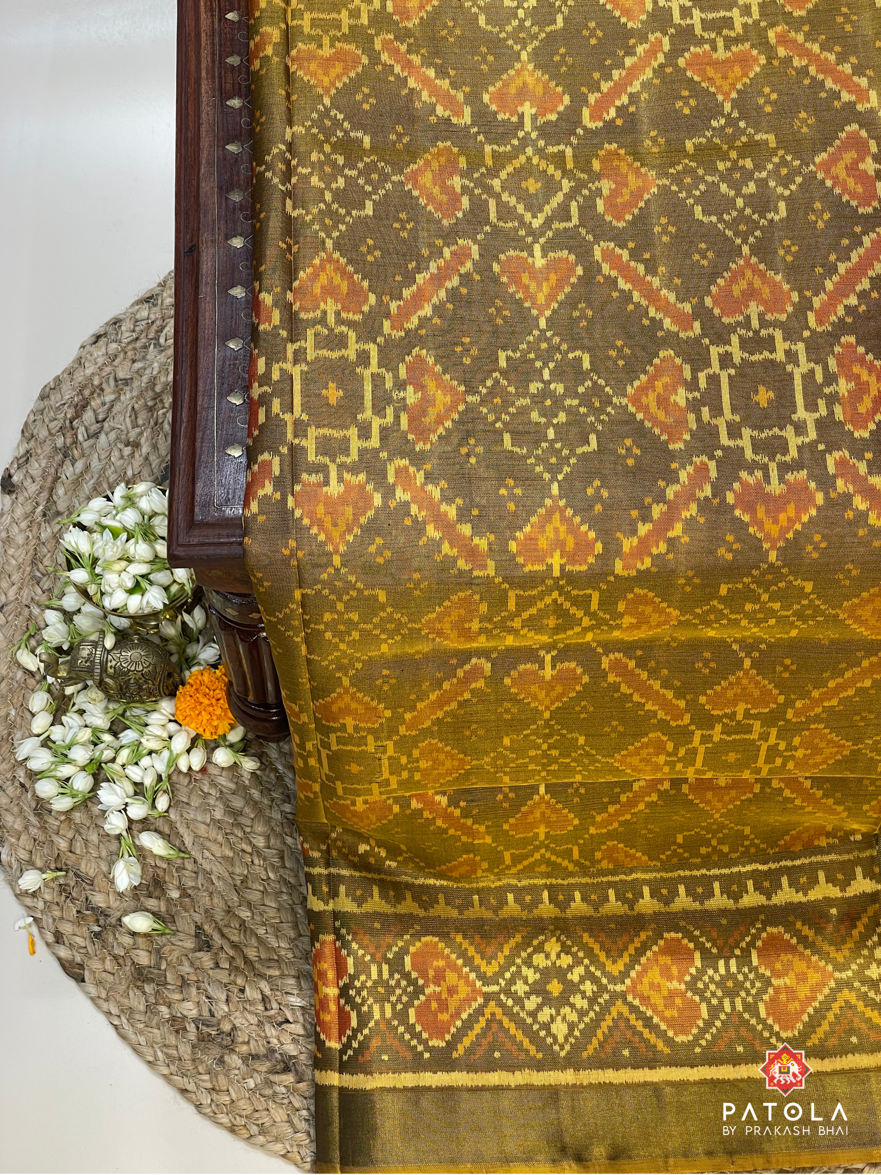 Manekchowk Design With Selaari Border Single Ikat Patola Saree