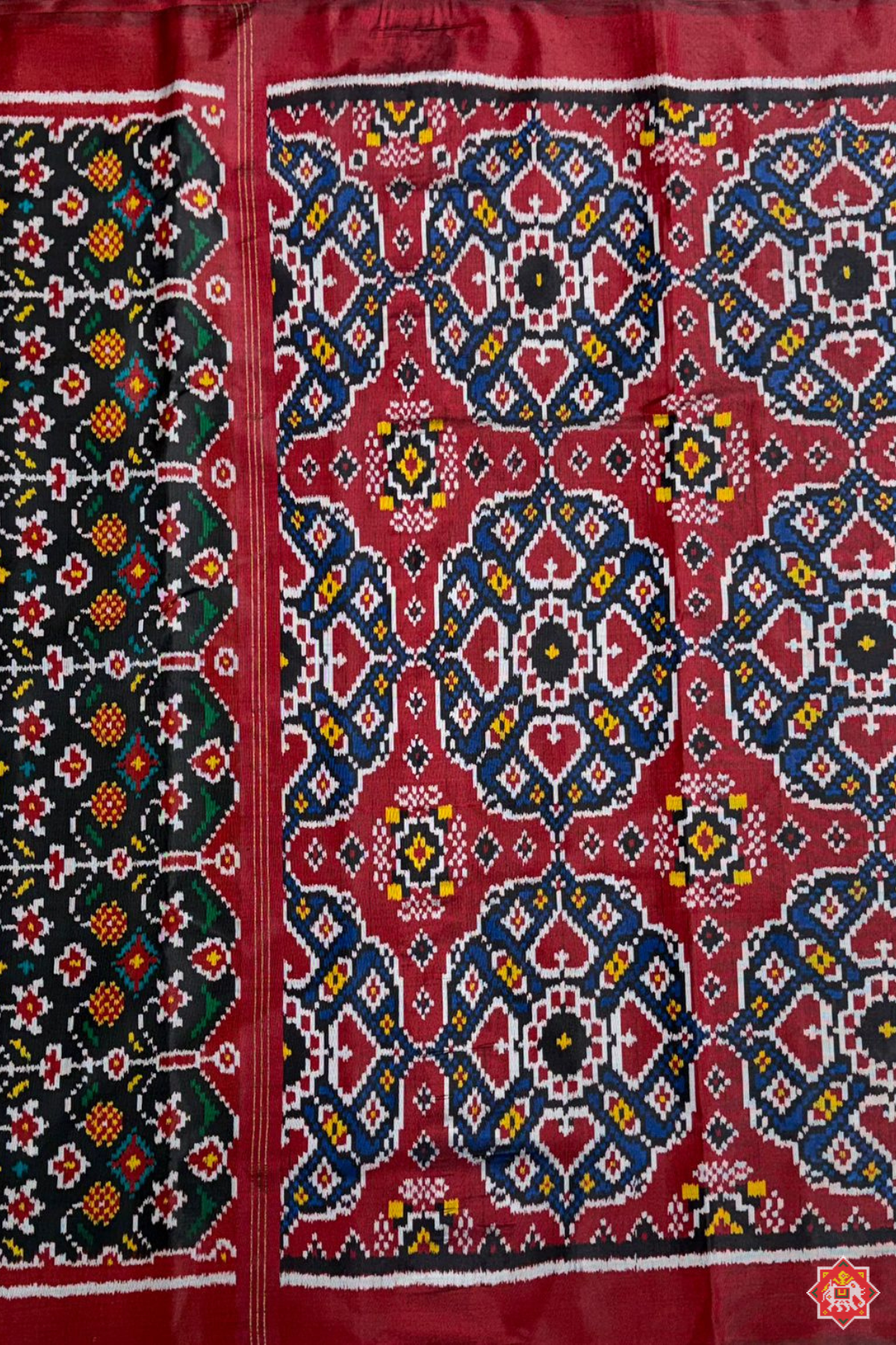 Traditional chabadi with paan chanda design semi double ikat dupatta
