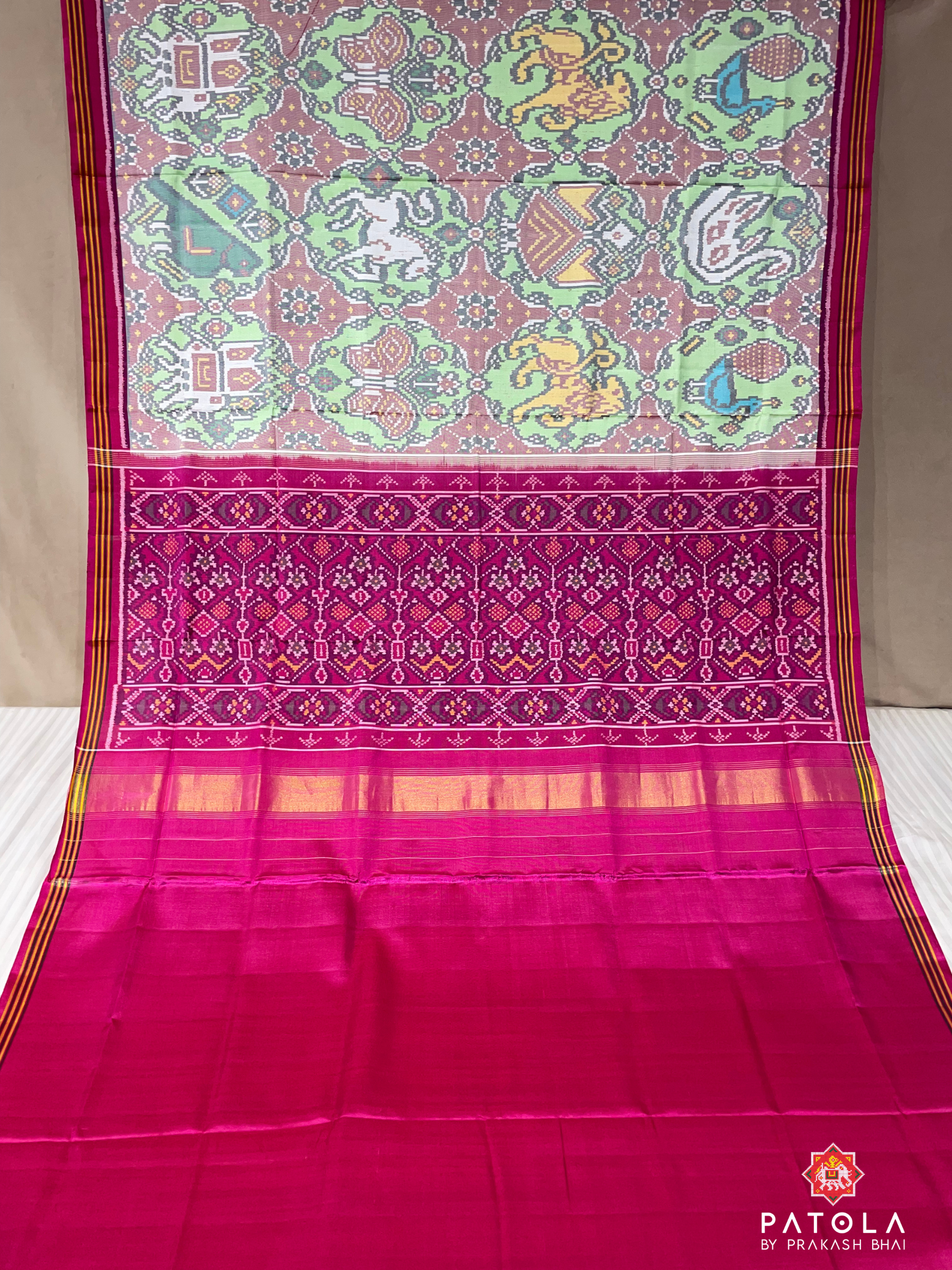 8 Figures With Chhabdi Design Semi Double Ikat Patola Saree