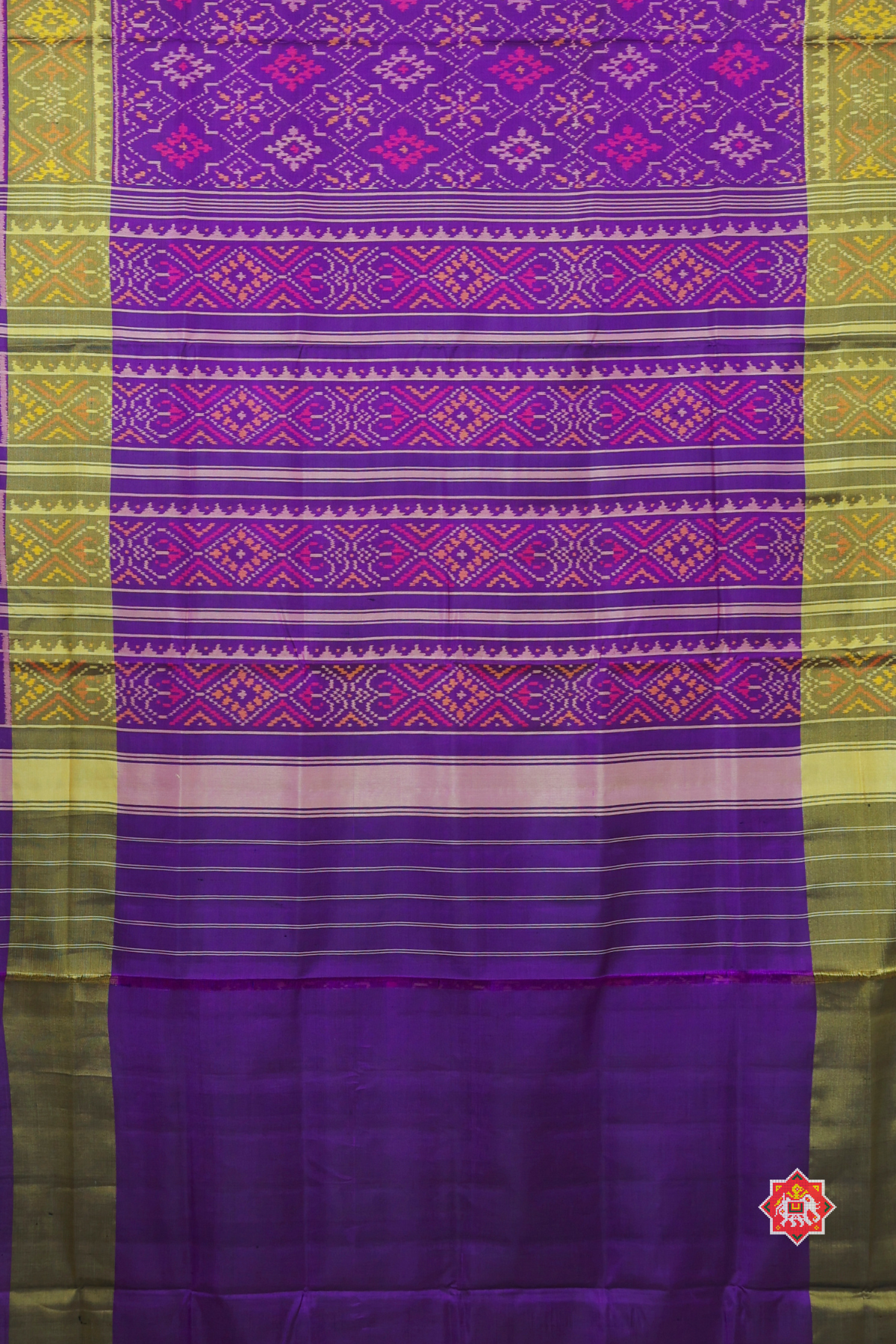 Chandabhatt design with tissue border single ikat patola saree