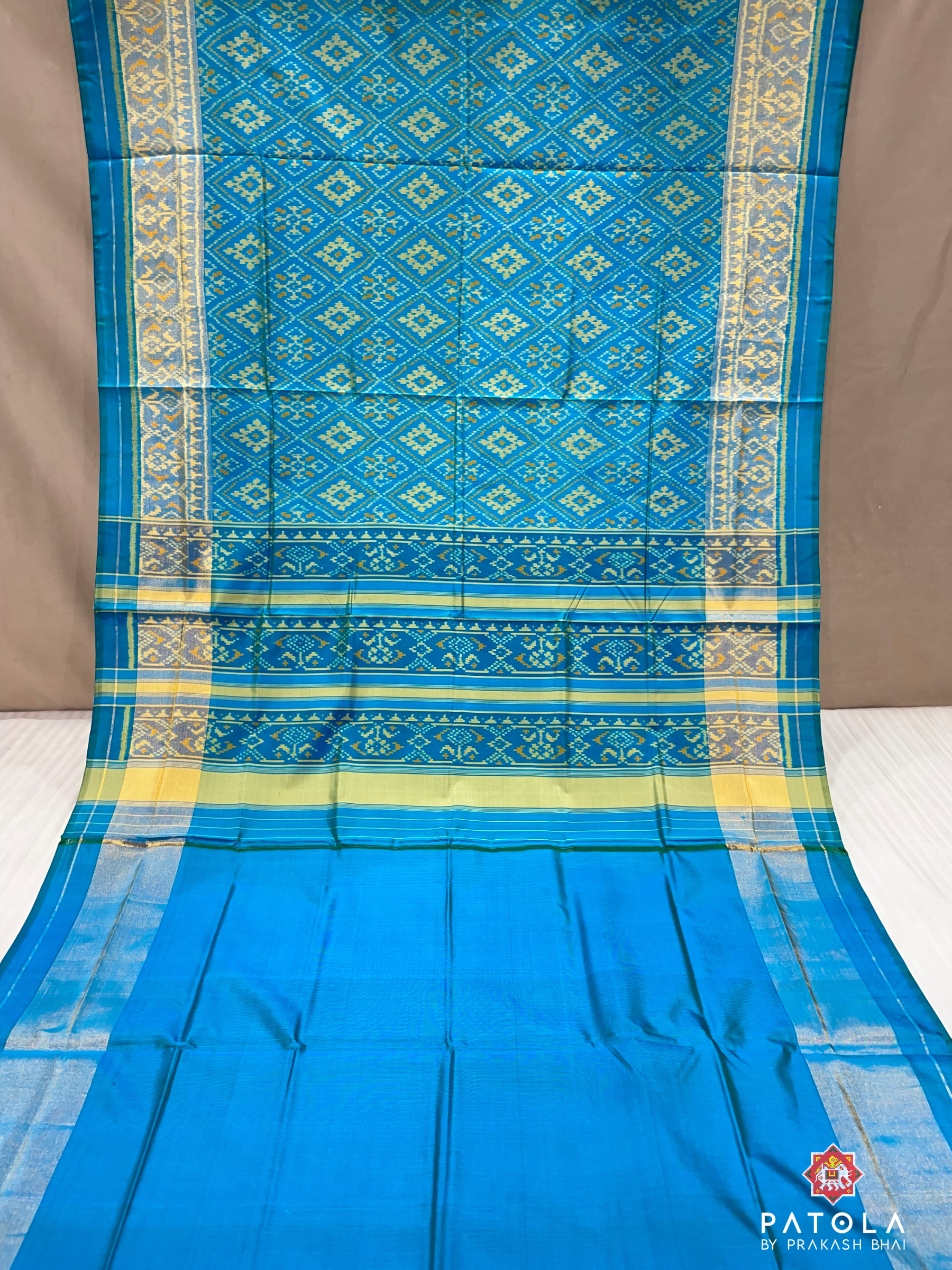 Traditional Chanda Bhat Design Single Ikat Patola Saree