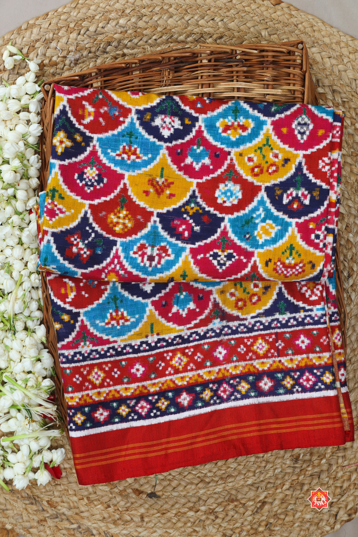 Patan patola masterpiece phulwari bhat in pure double ikat saree