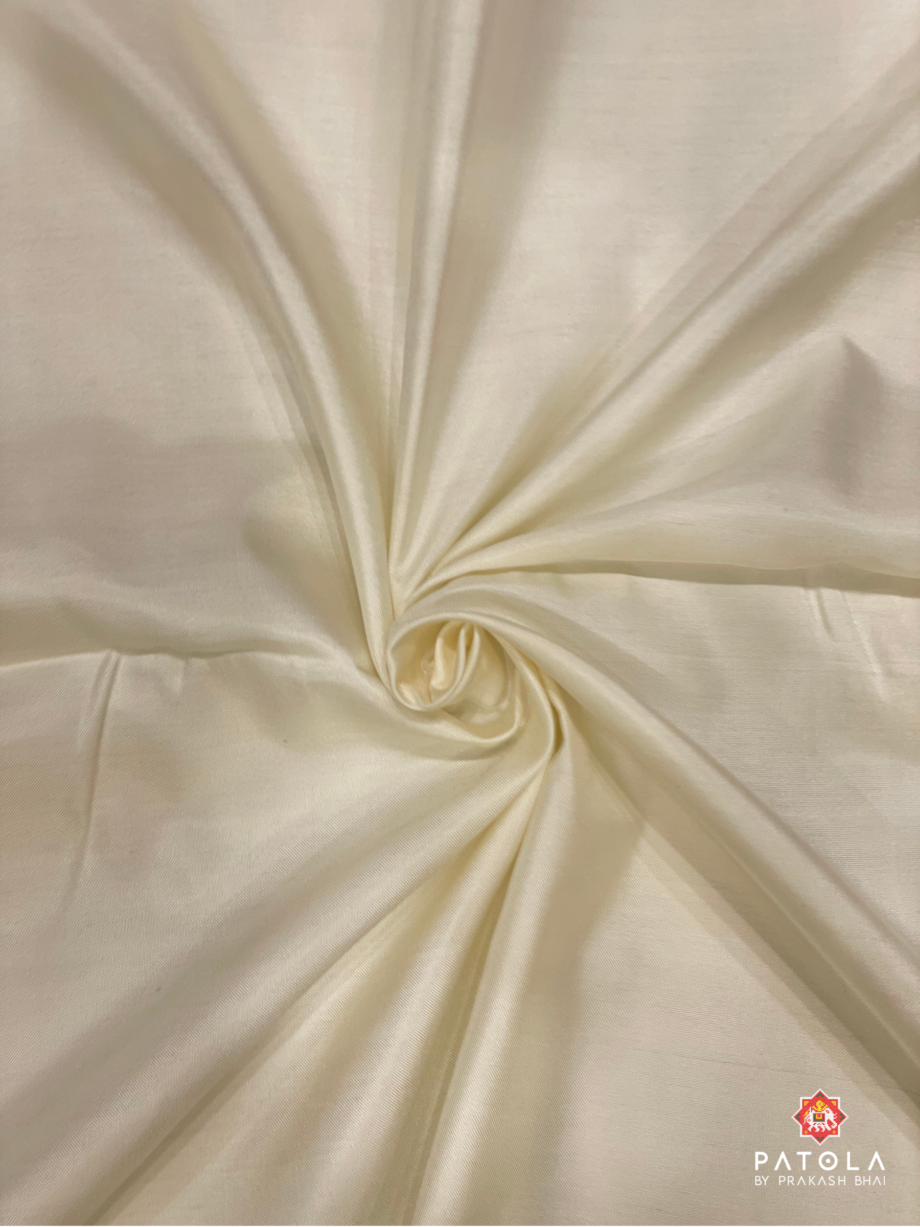 Rose Flowers Design With Peacock Border Semi Double Ikat Patola Saree