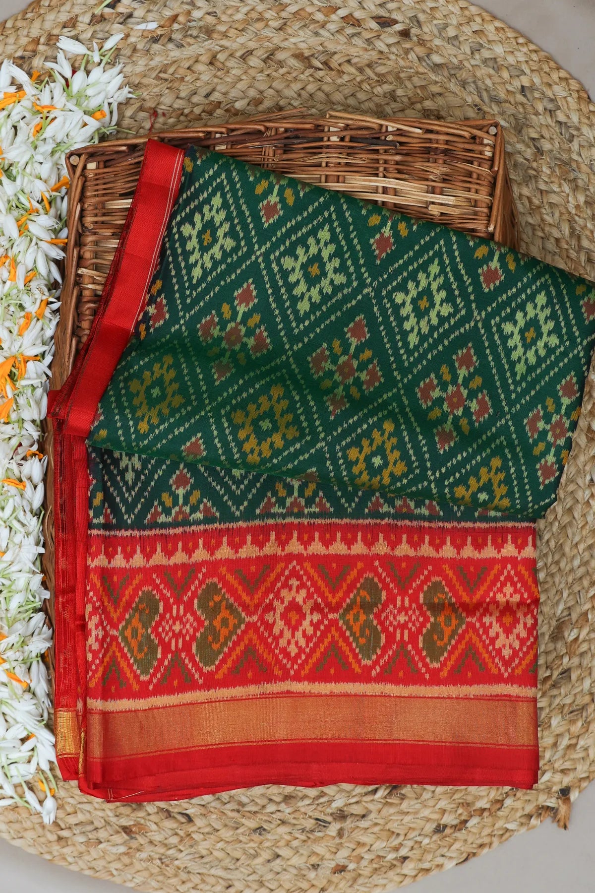 Chandabhat design with pallu border traditional design single ikat patola saree