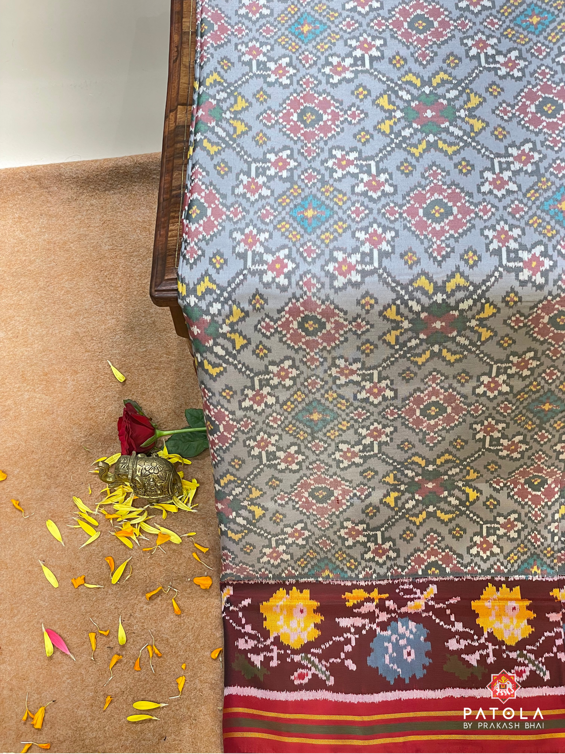 Traditional Navratna Design With Pallu Border Contrast Semi Double Ikat Saree