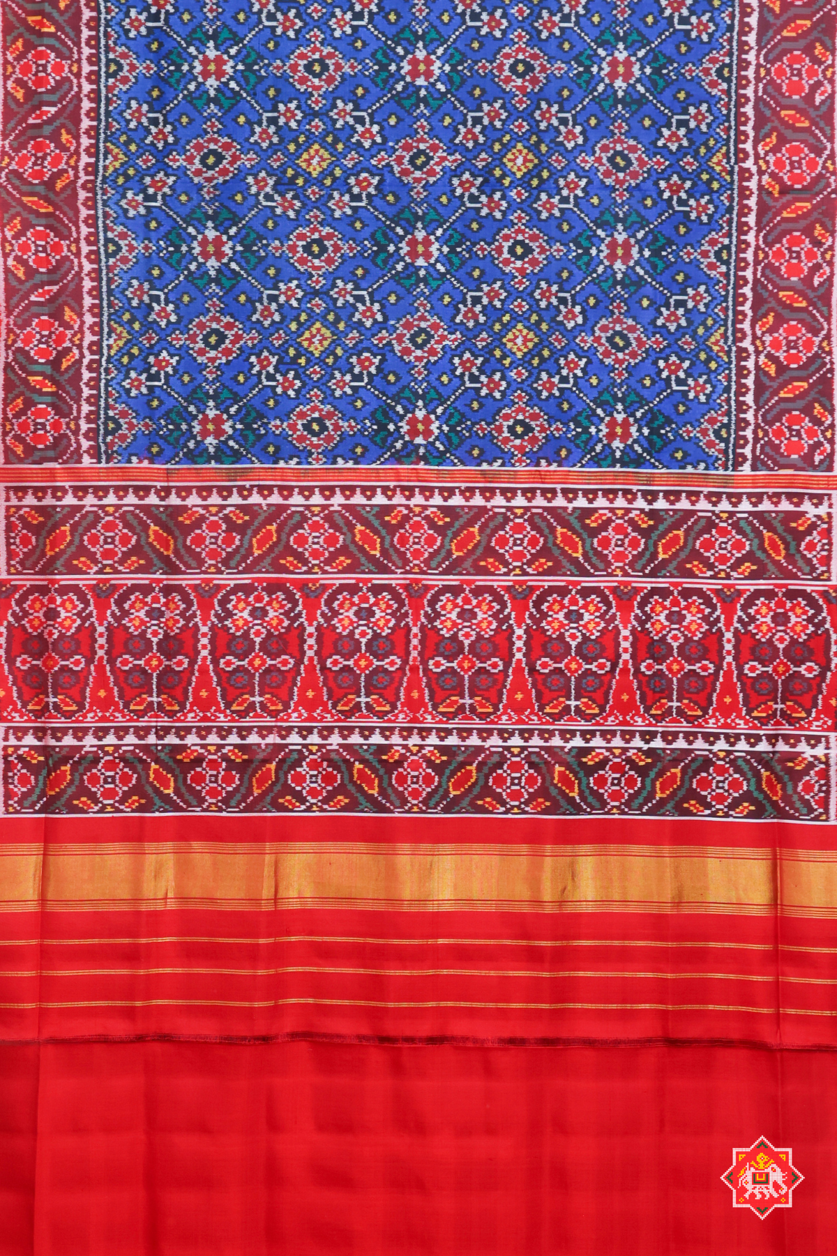 Navratn design with pallu border contras semi double ikat patola saree