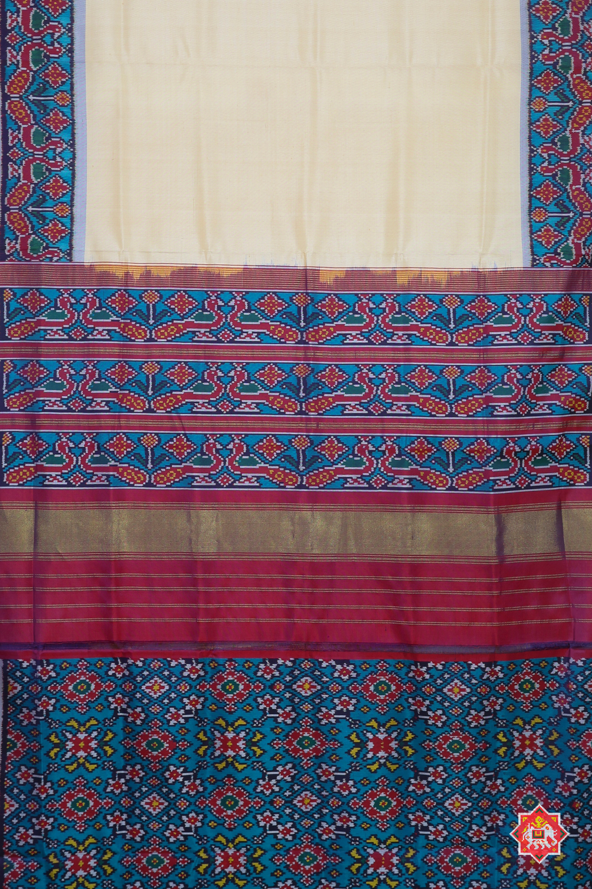 Plain patola with peacock border & blouse patola design semi double ikat patola saree