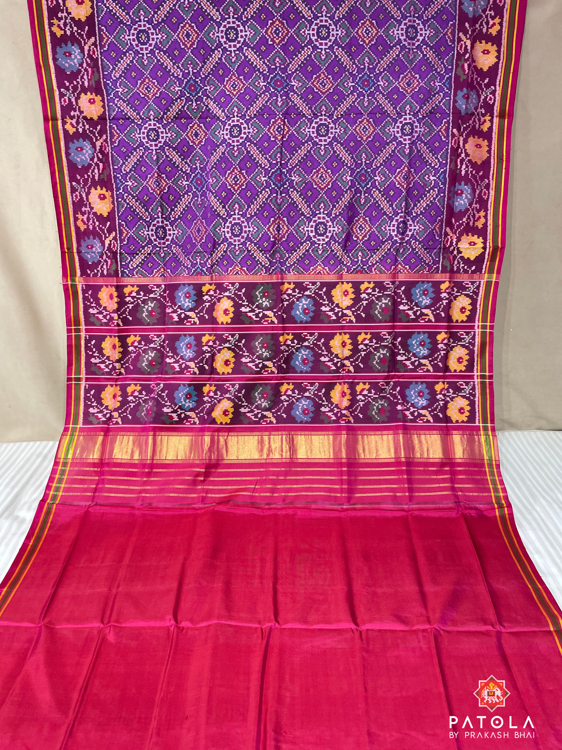 Manekchowk Pan Chnada Mix Designer Semi Double Ikat Patola Saree