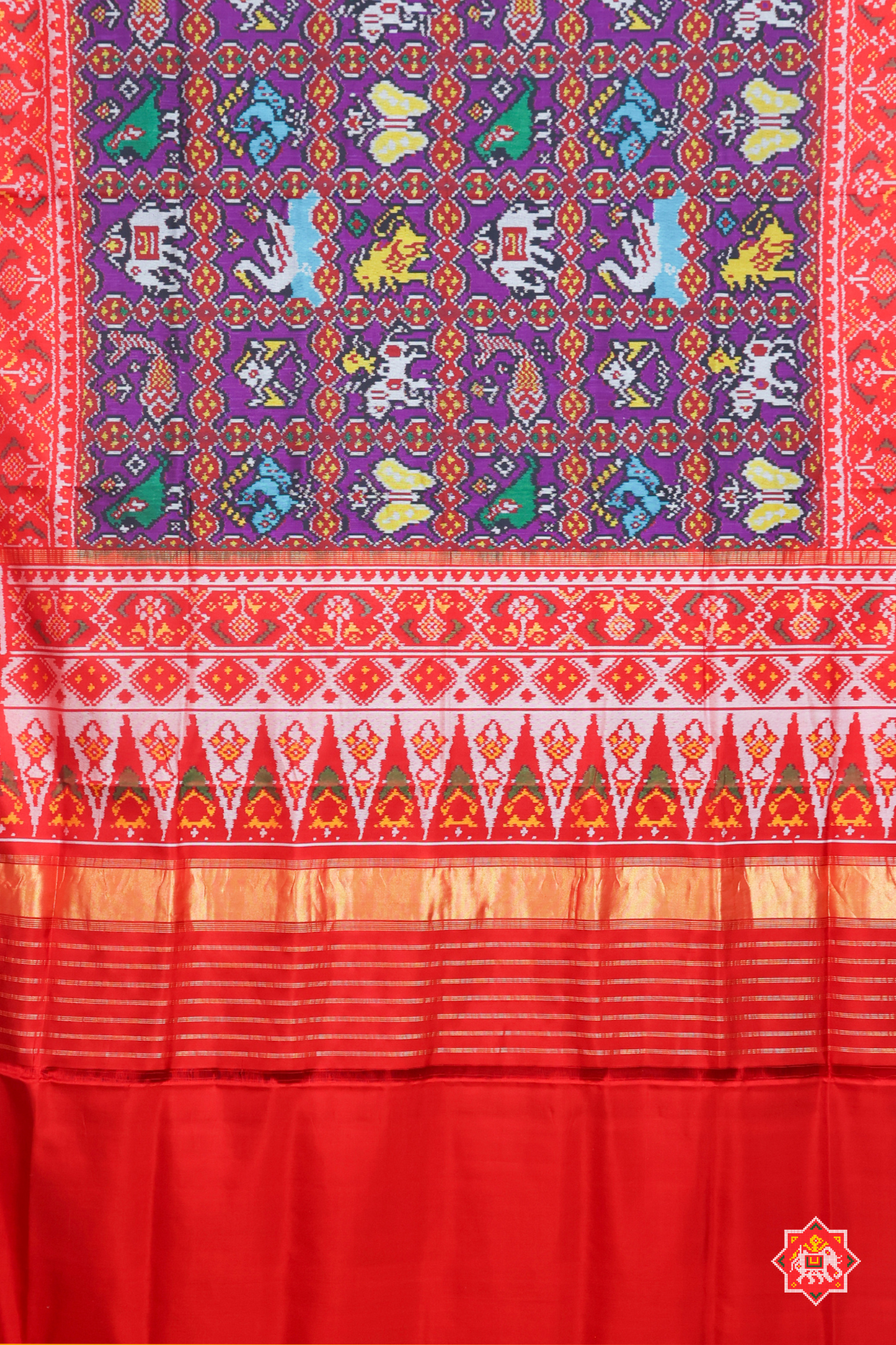 Master piece 9 motif design with pallu border contras semi double ikat patola saree