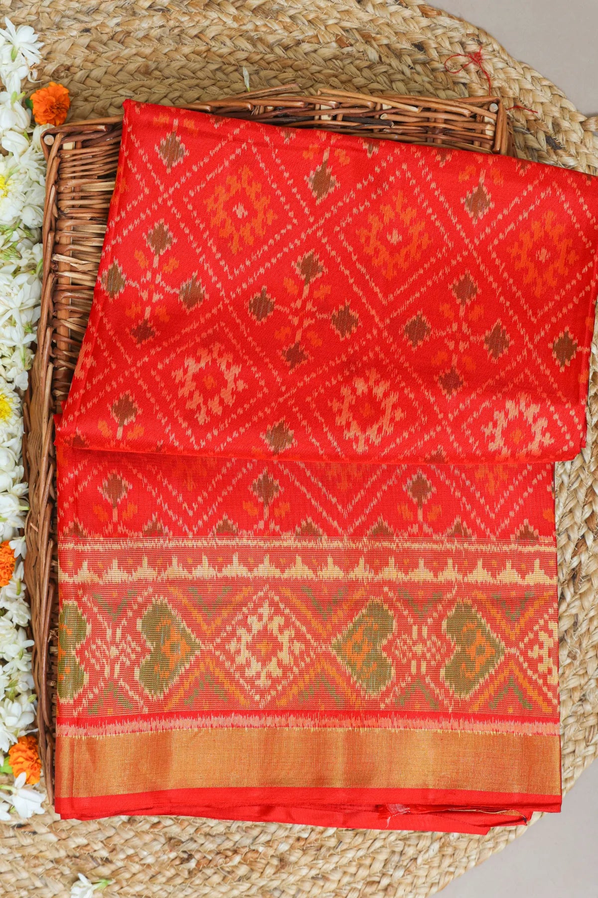 Chandabhat design with pallu border traditional design single ikat patola saree