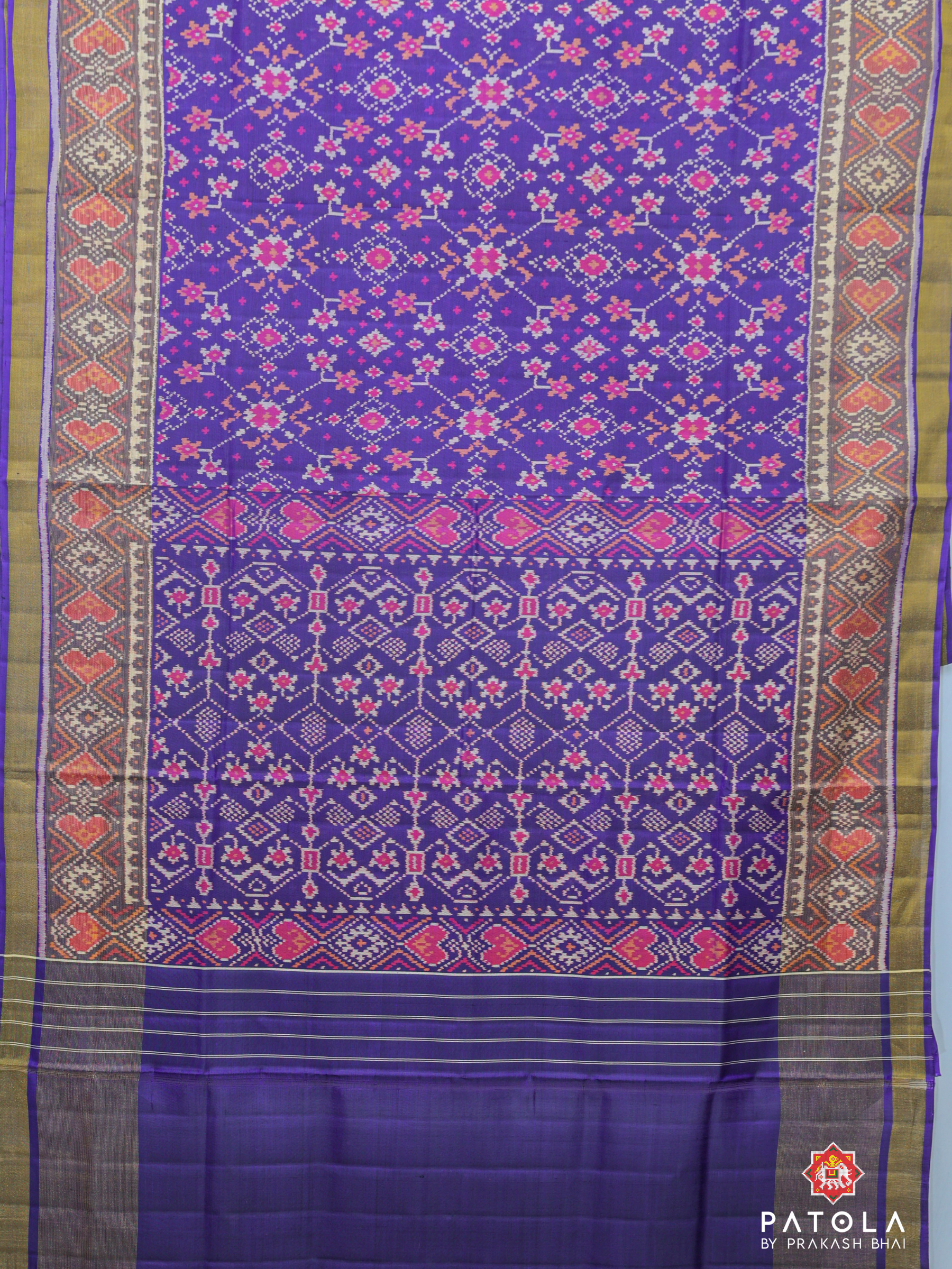 Traditional Navratna Designer With Selaari Border Single Ikat Patola Saree