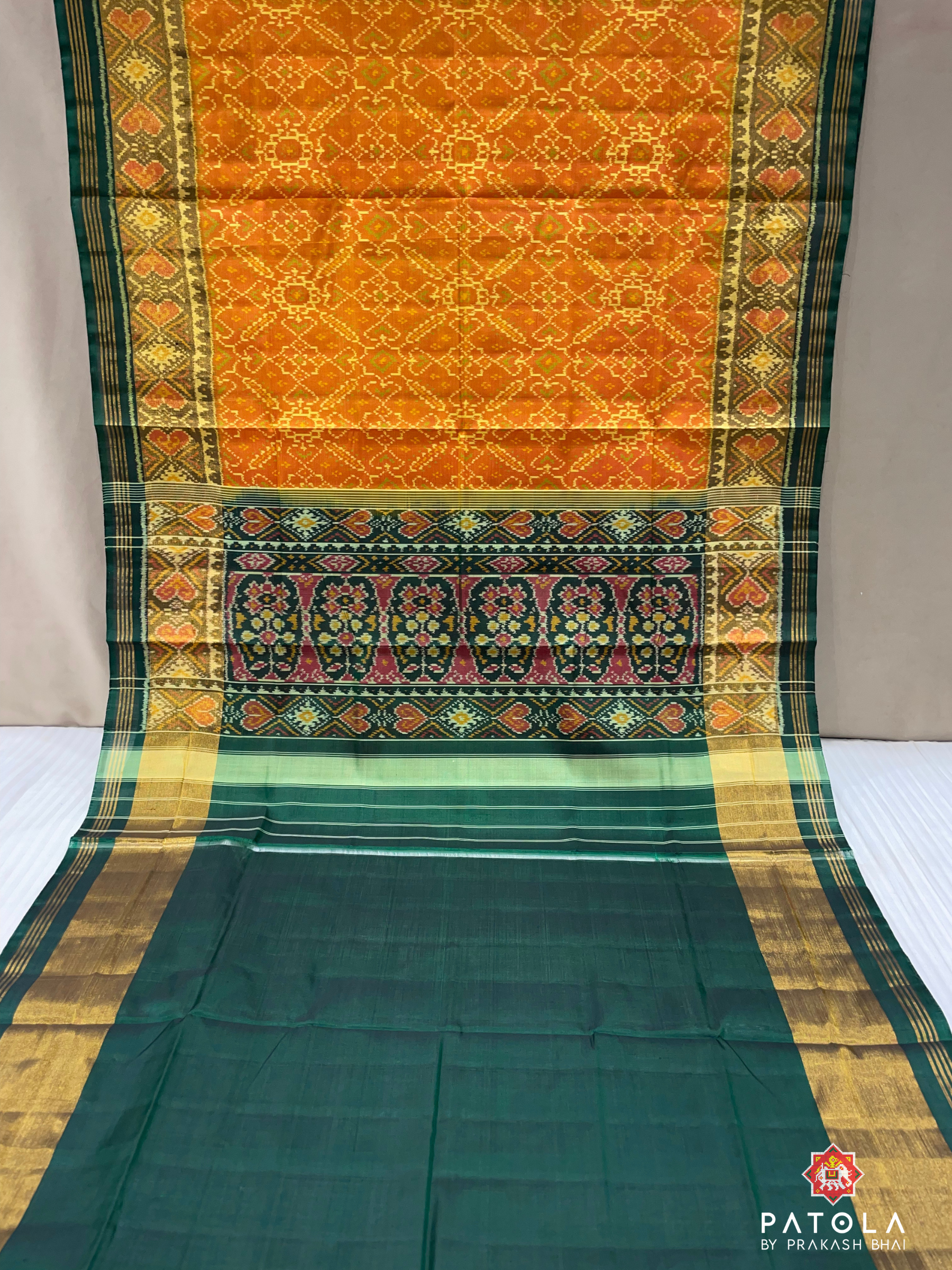 Pan Chanda - Manekchowk Design Single Ikat Patola Saree