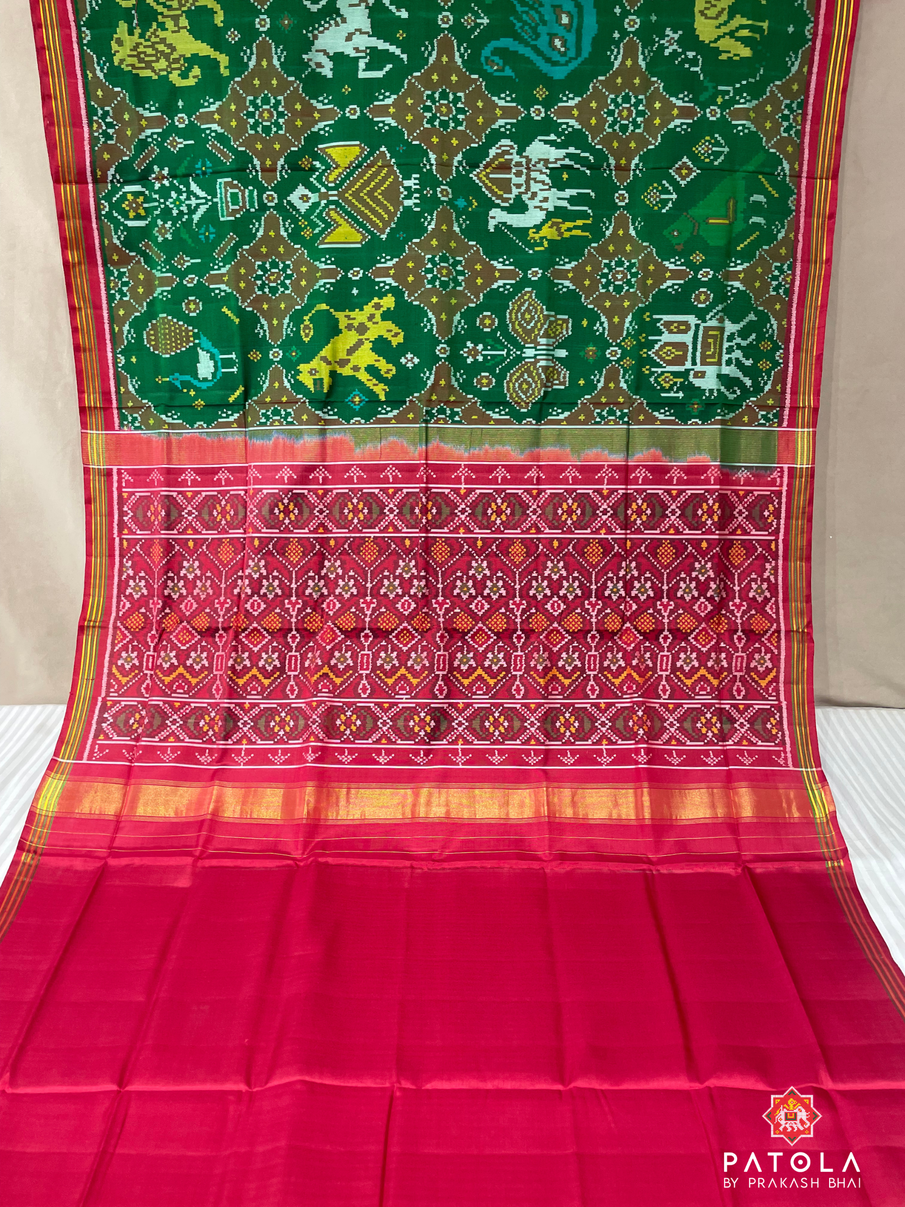 Traditional 12 Figures With Chhabdi Design Semi Double Ikat Patola Saree