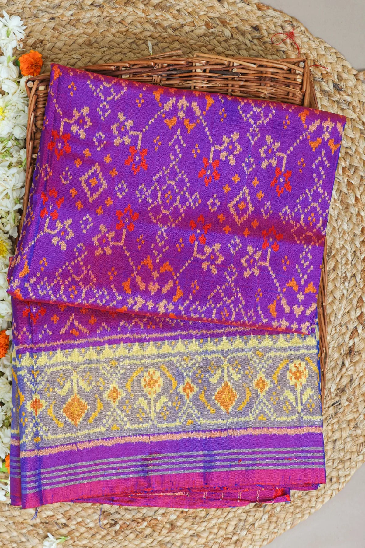 Navratna design with pallu border ghughroo design single ikat patola saree