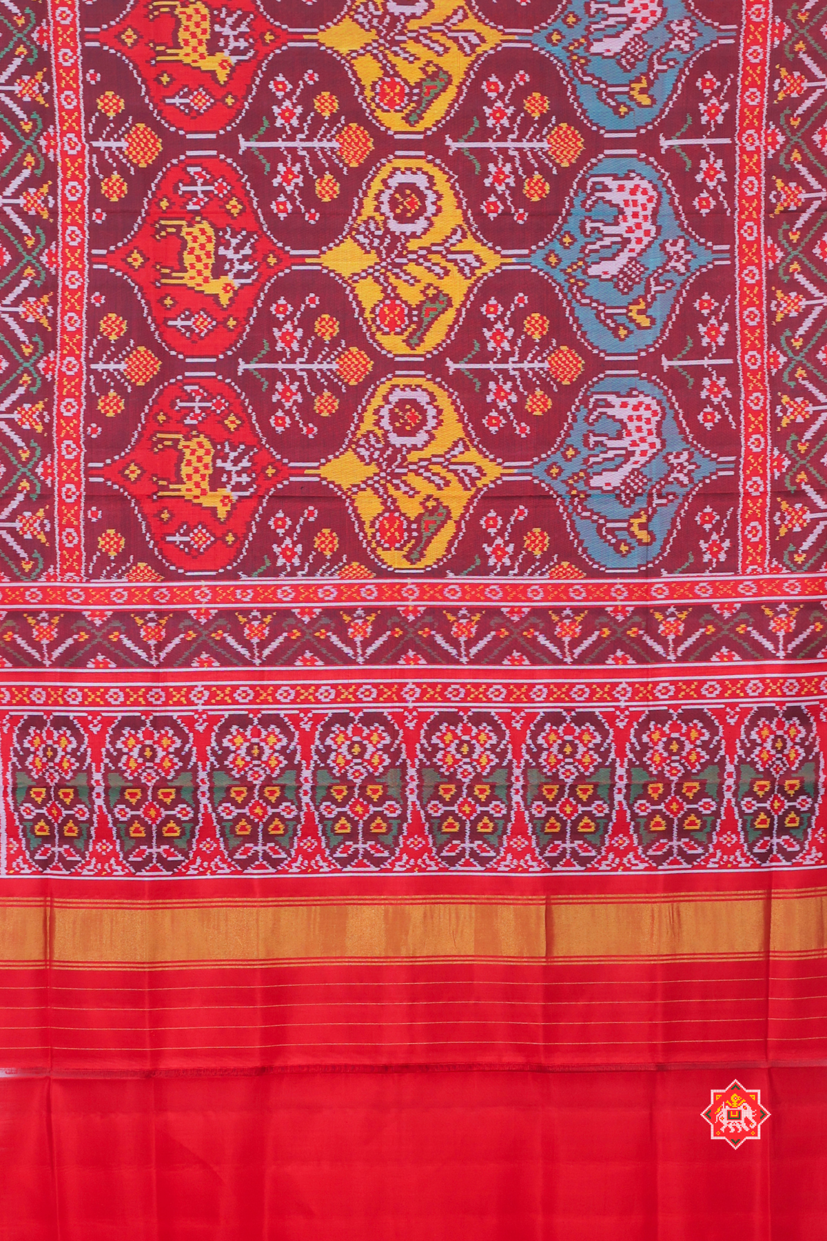 Chabadi with motif design semi double ikat patola saree