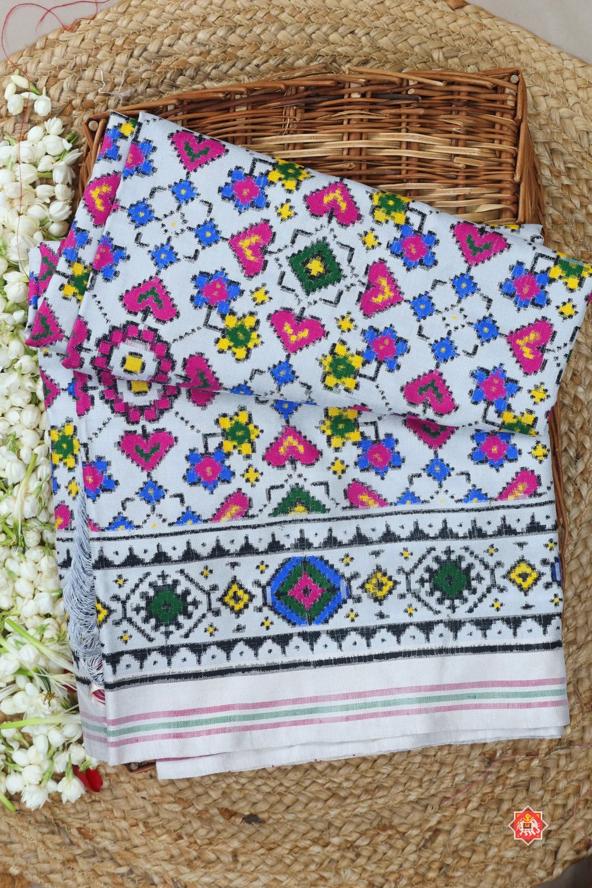 Patan patola paan chanda with traditional pallu pure double ikat patola saree