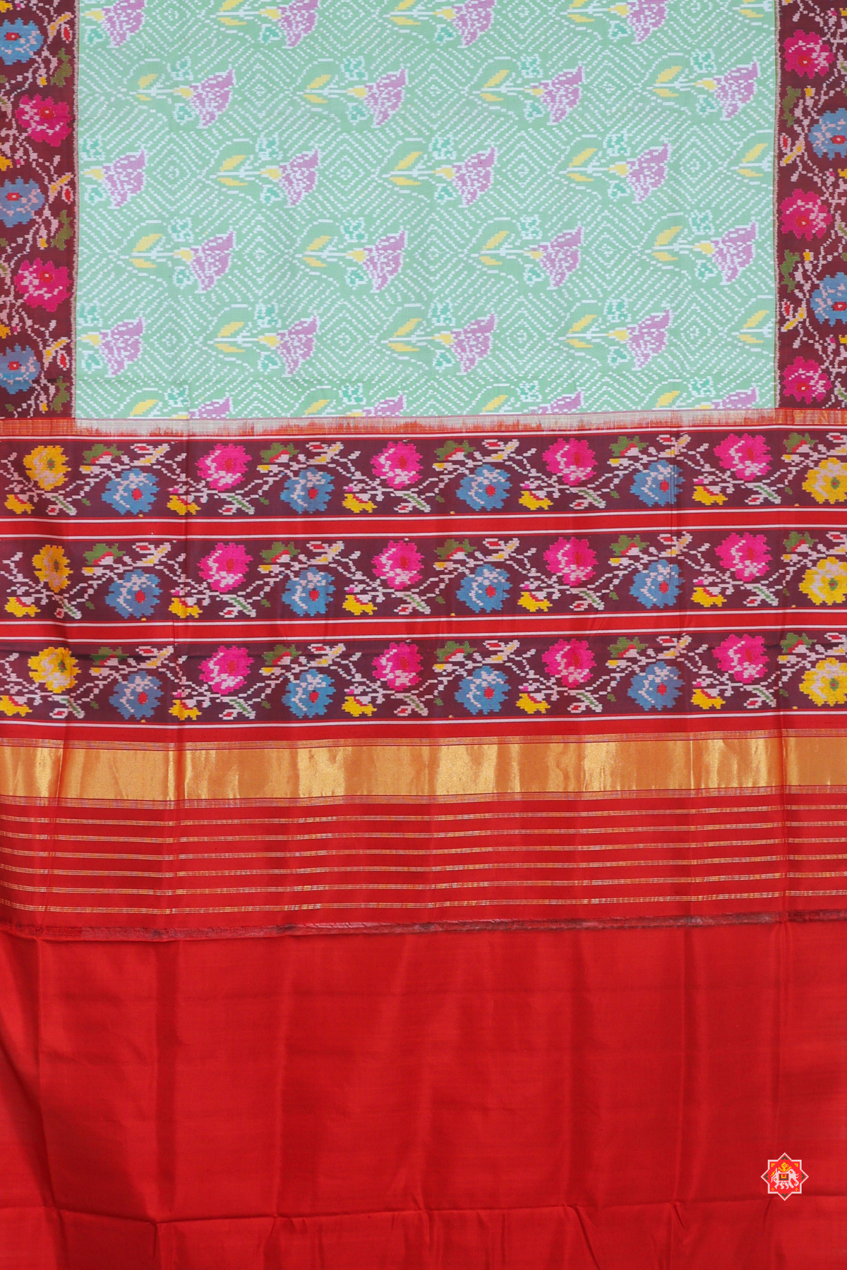Masterpiece rose designer with contras flowers design with pallu border Semi double ikat patola saree