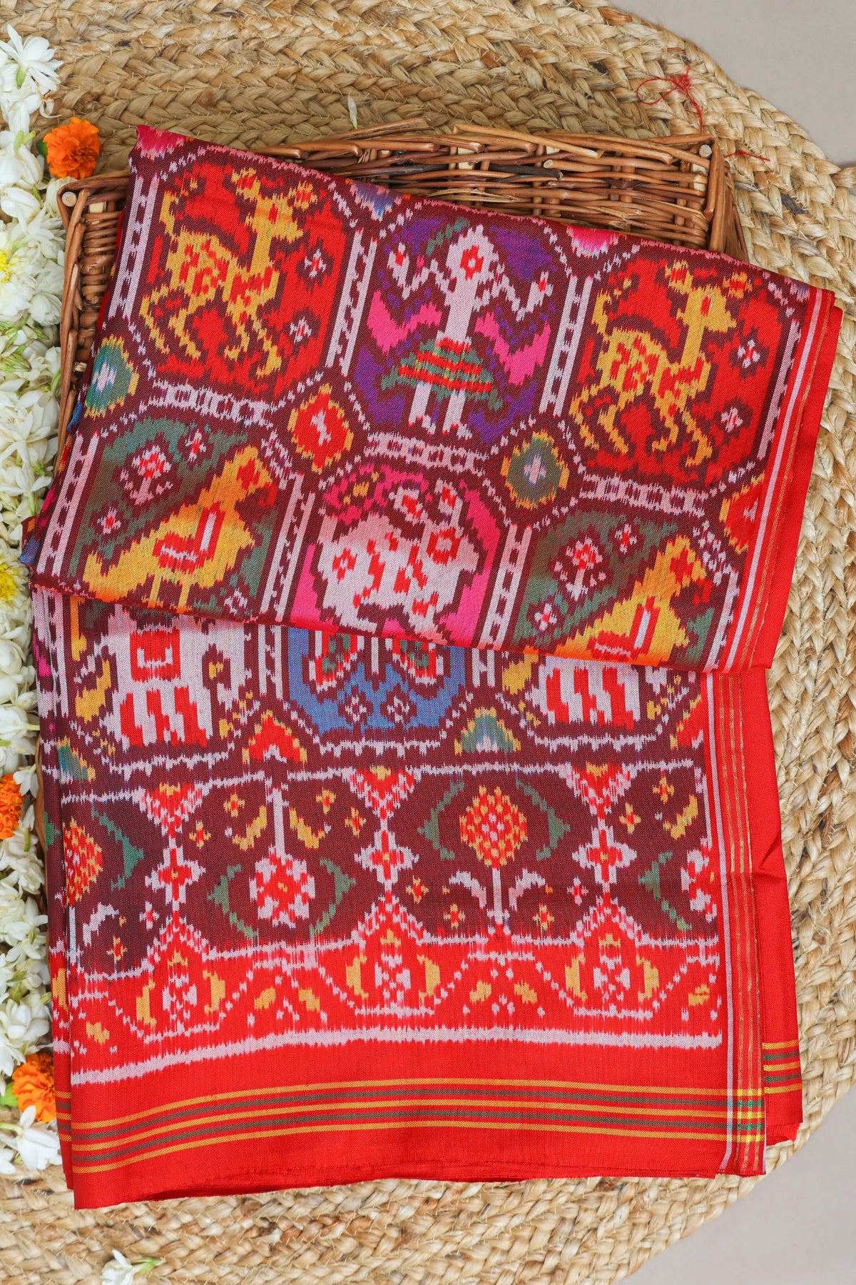 Master piece 11 motifs design with pallu border contras semi double ikat patola saree