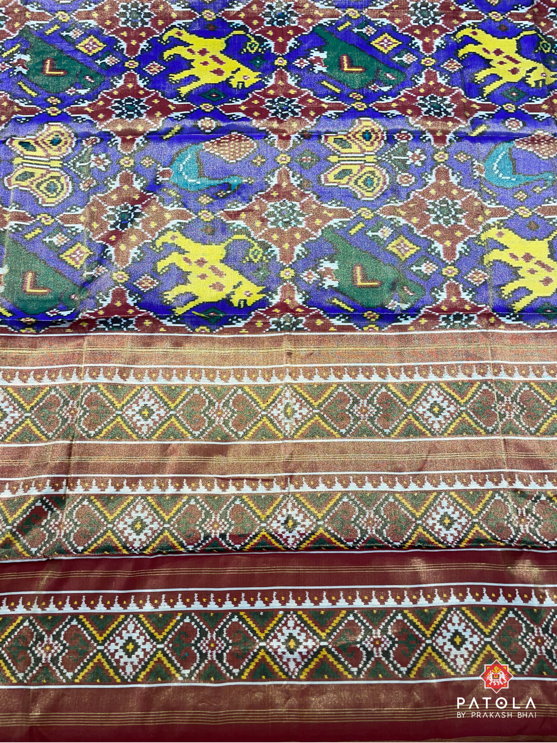 4 Figures With Chhabdi Designer Tissue Patola Saree