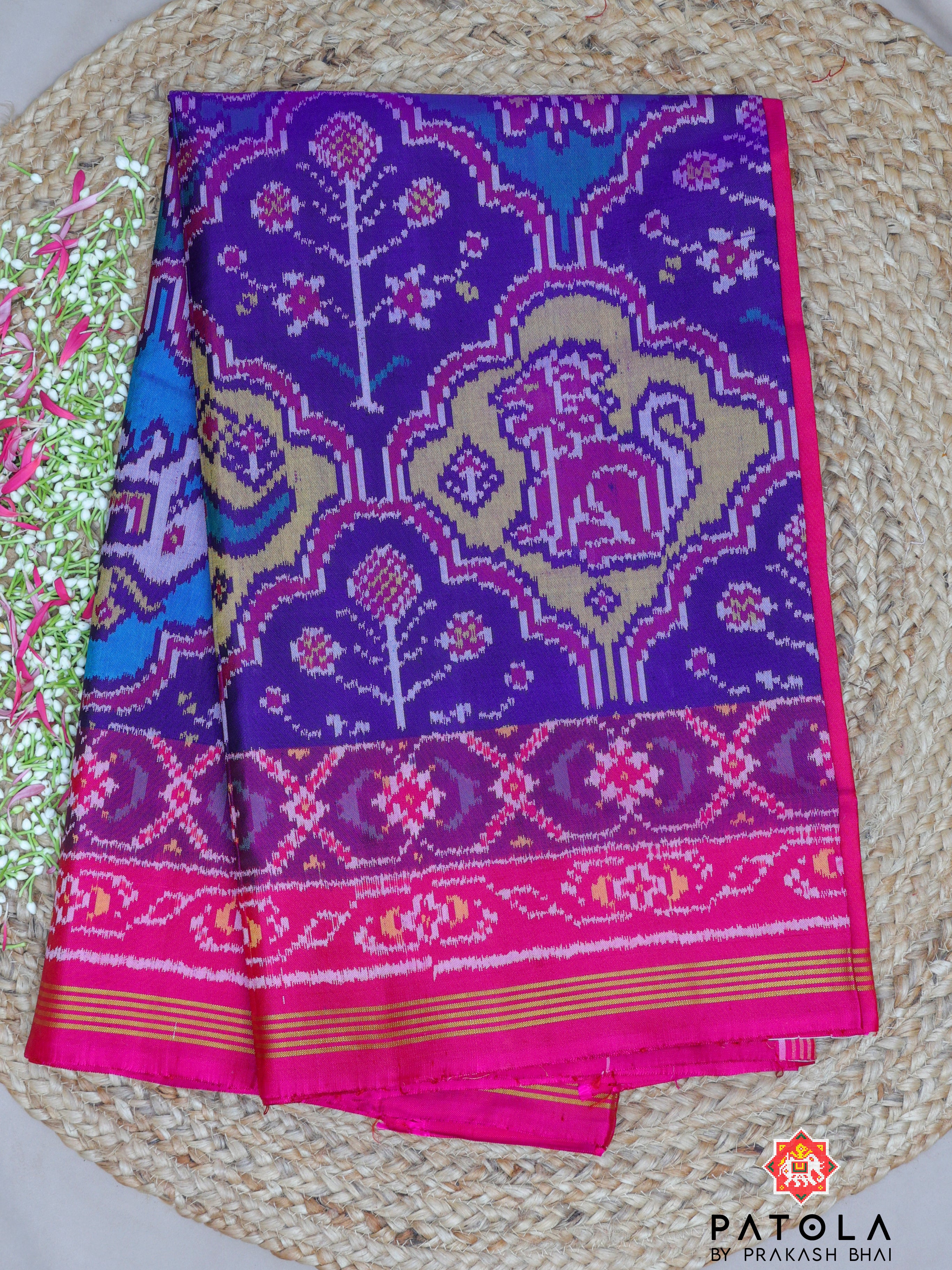 Masterpiece Motif Design Semi Double Ikat Patola Sareee