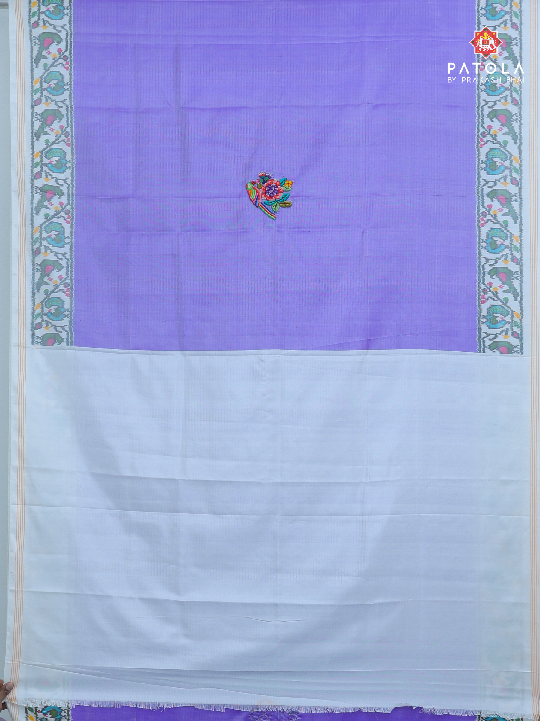 Masterpiece Motifs Design Border with Petit point Work