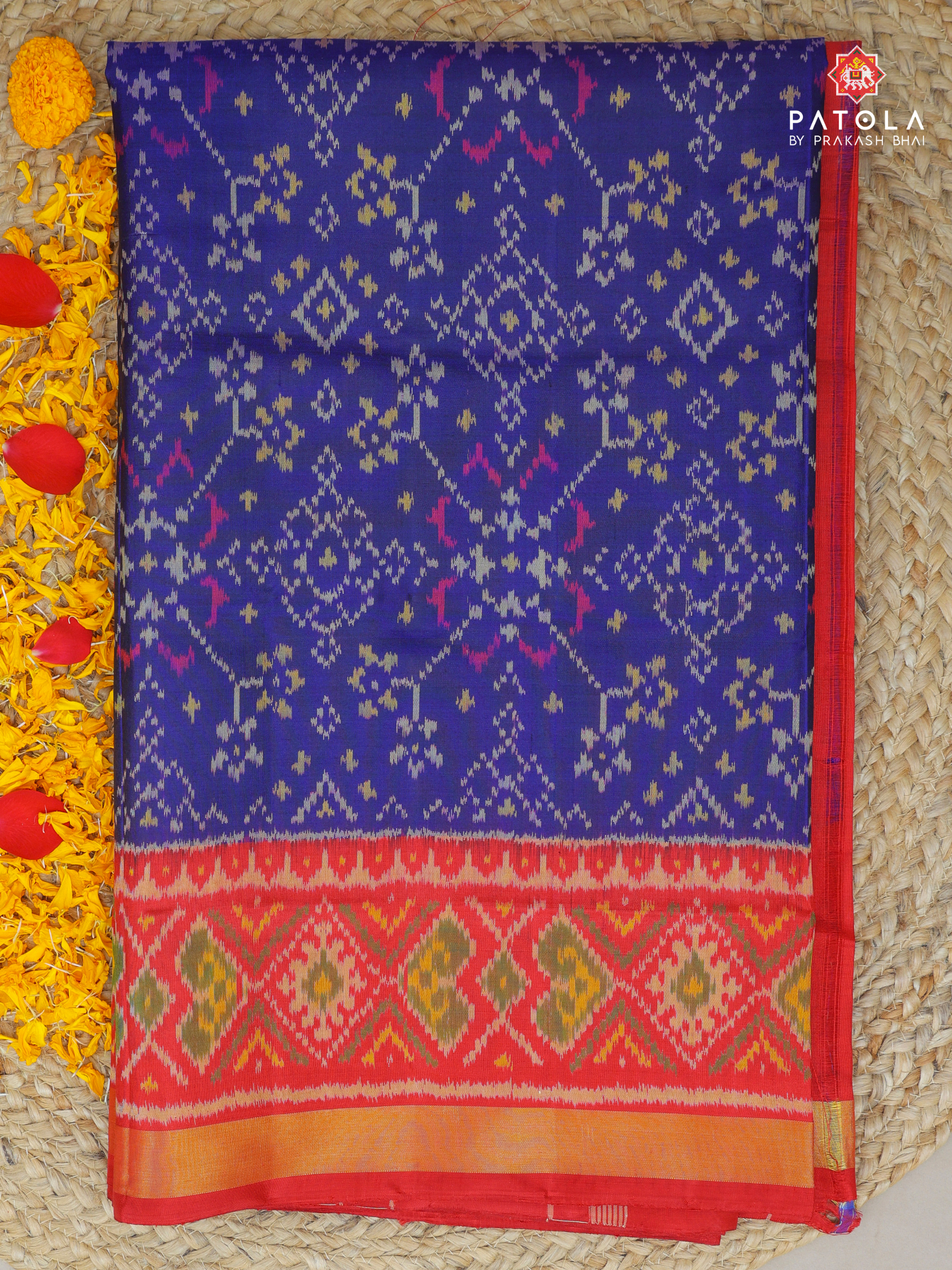 Navratna design with Traditional small Tissue border Patola saree