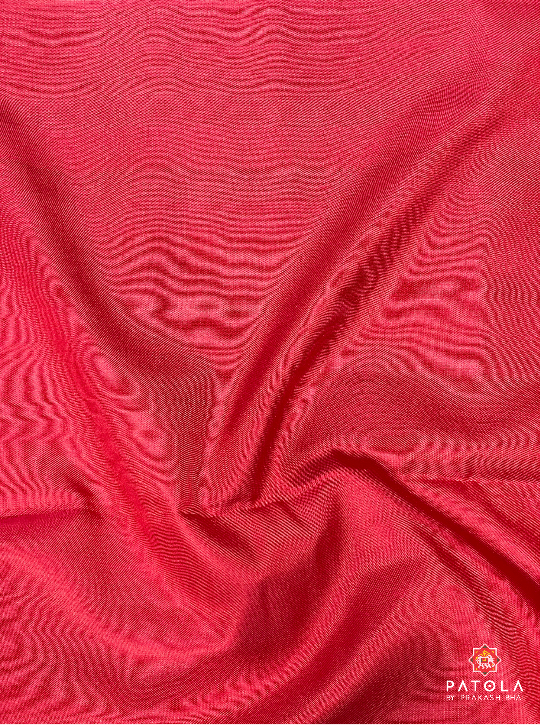 Star Design With 4 Figures And Border Pallu Contrast Semi Double Ikat Saree