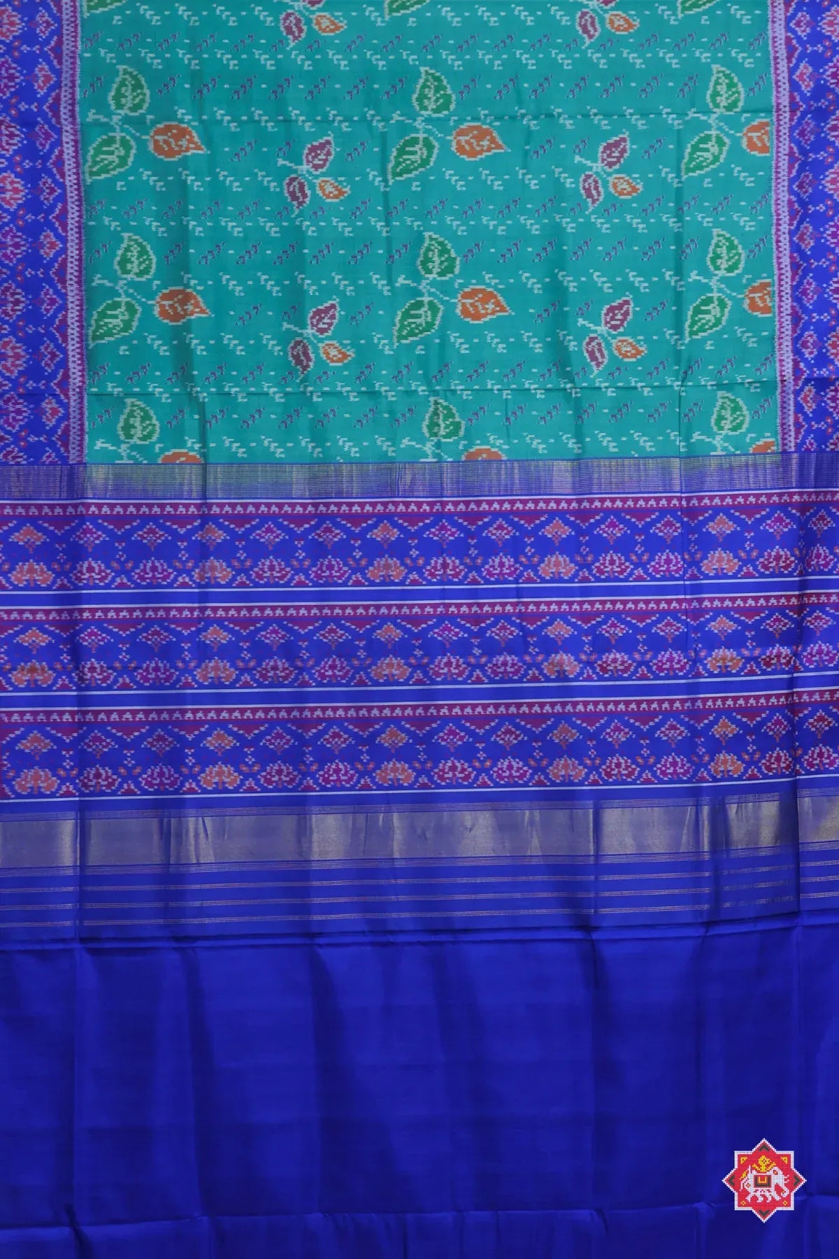 Masterpiece leaves design & pallu border flowers design semi double ikat patola saree