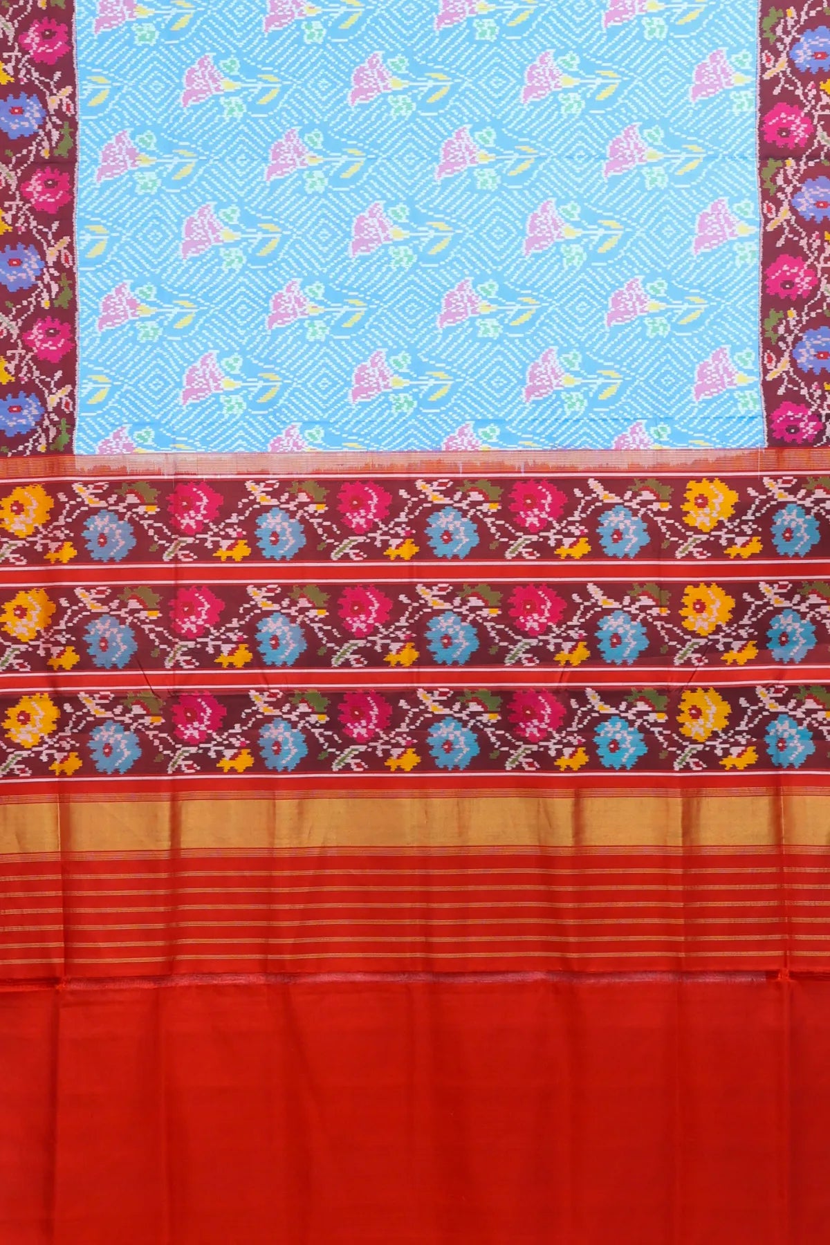Master piece rose designer with contras flowers design with pallu border semi double ikat patola saree