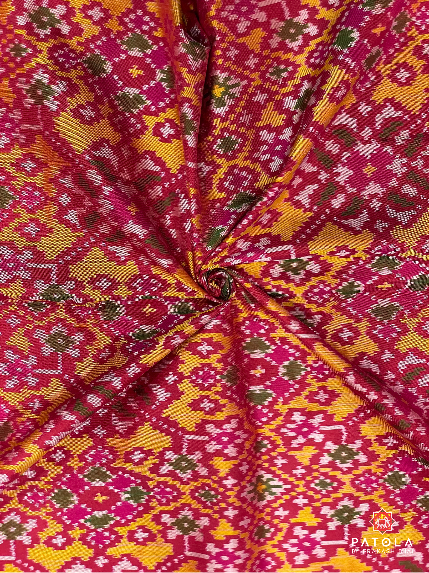 Vertical Lines With Traditional Patola Design Blouse Semi Double Ikat Saree