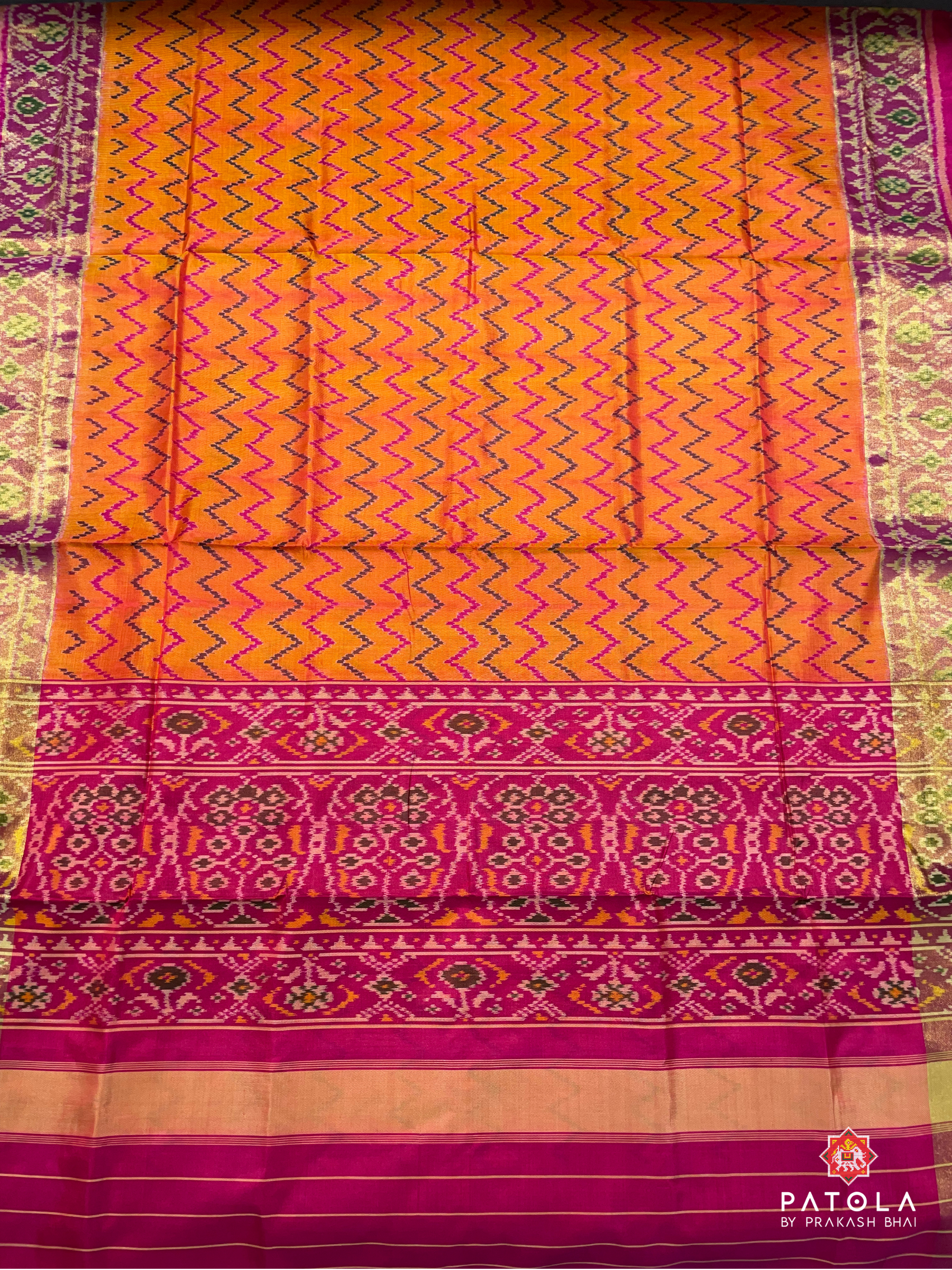 Zigzag Lines Designer Single Ikat Patola Saree