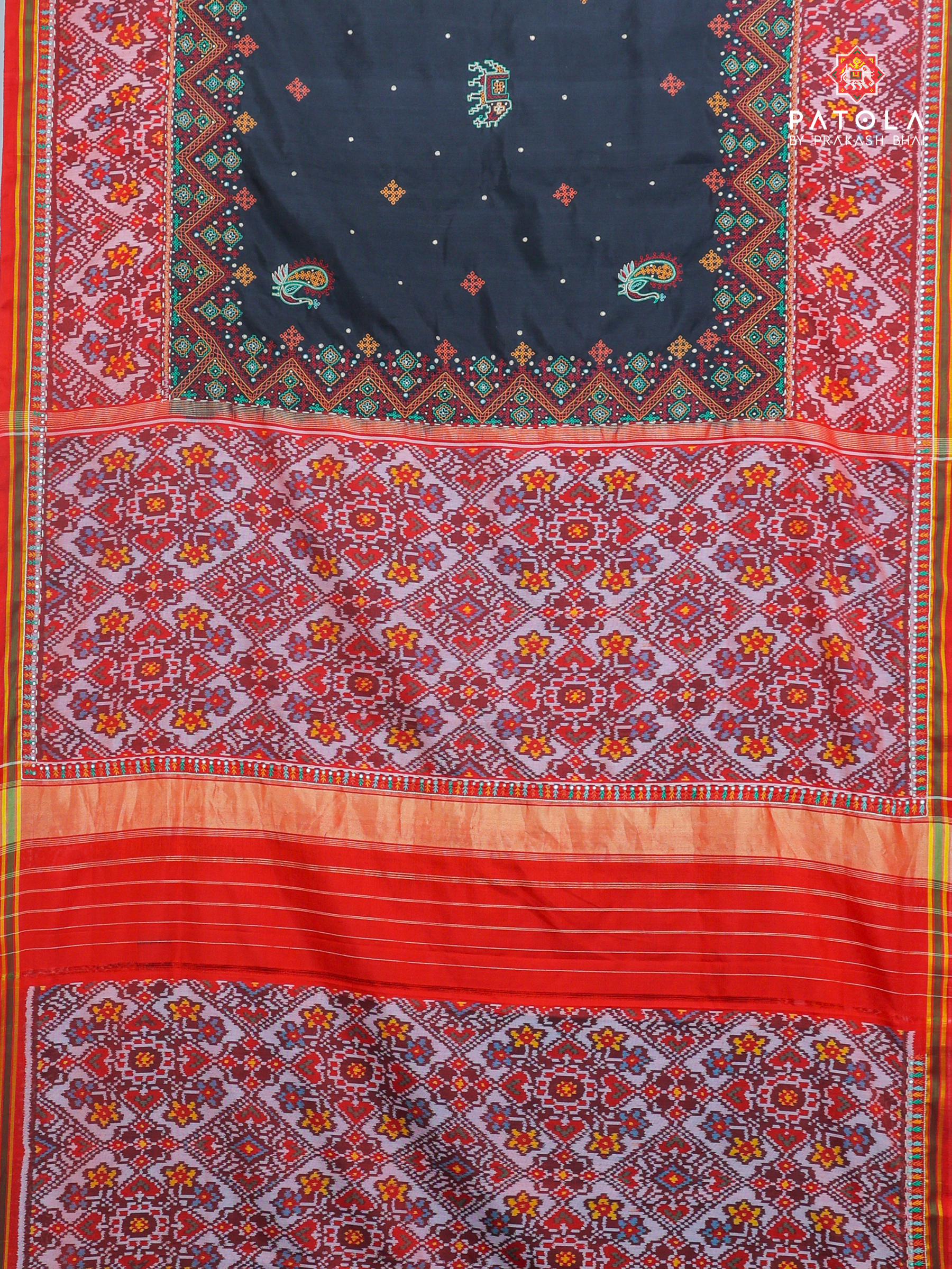 Masterpiece Navratna & manek chowk Design Border with kutchi pure Handwork blouse patola design